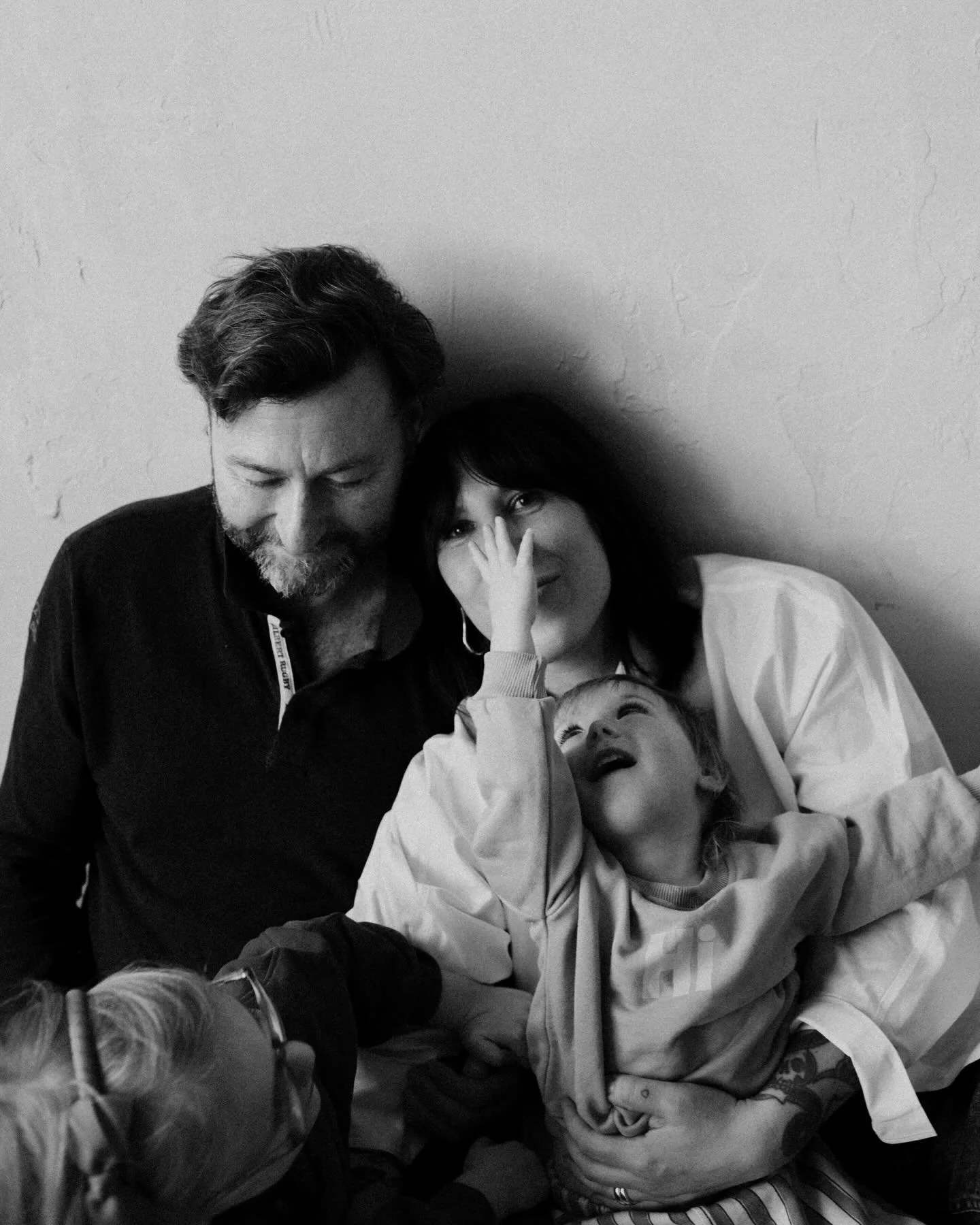 Do you know what inspires me most?
What lights me up every single session?

It&rsquo;s YOU!! 

Your energy. Your awkwardness. Your vibe.
The way you smile at the people you love.
The nerves at the beginning, and the quiet in-between moments when you 