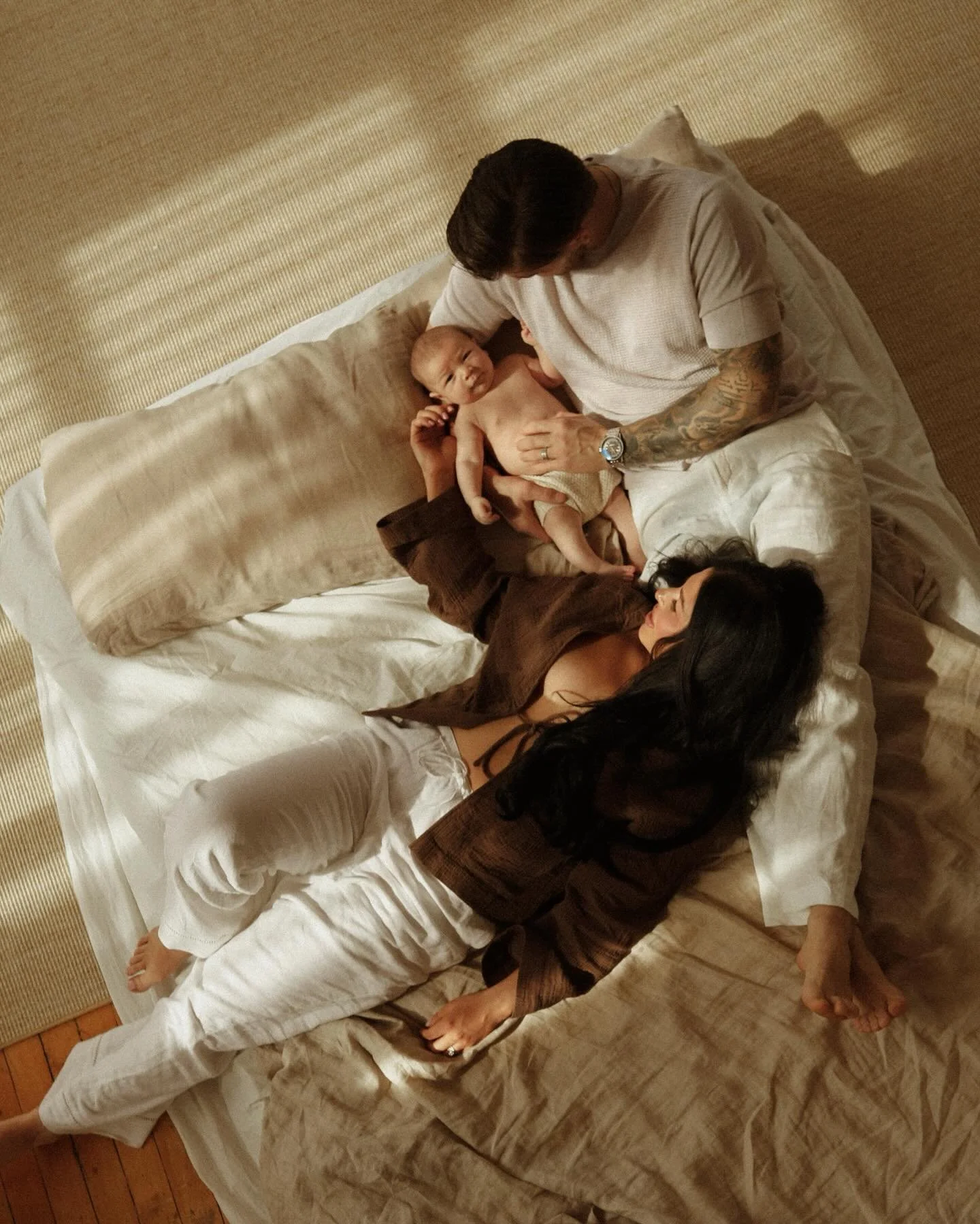 The dreamiest newborn session at the dreamiest studio ✨✨✨✨