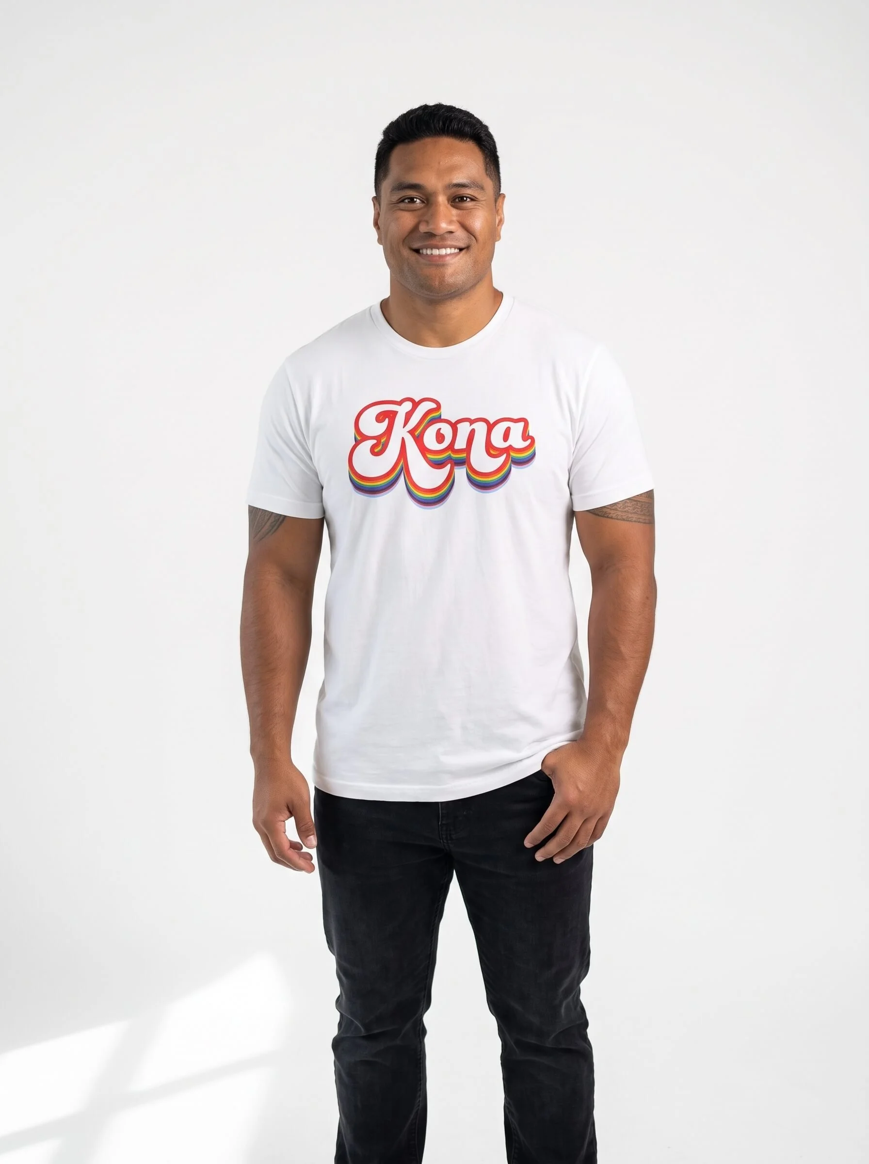 Man_wearing_Kona_t-shirt_2K_20261022140210-2.jpg