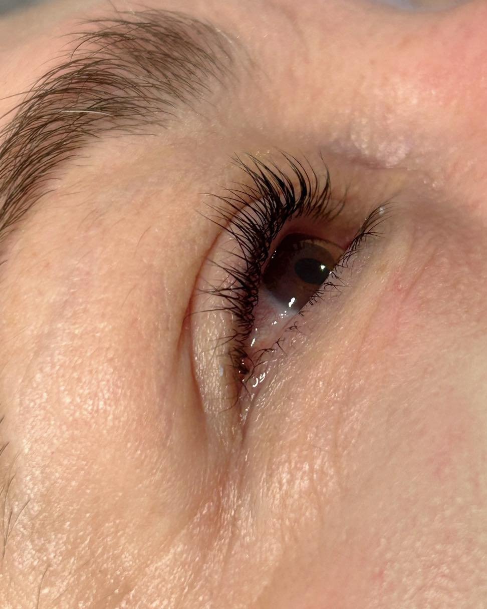 Get Christmas ready, add a little sparkle and make your eyes pop! One of my favourite treatments! Achieve fabulous results that last 6-8 weeks! ✨ 

https://eminenceskincareandbeauty.com