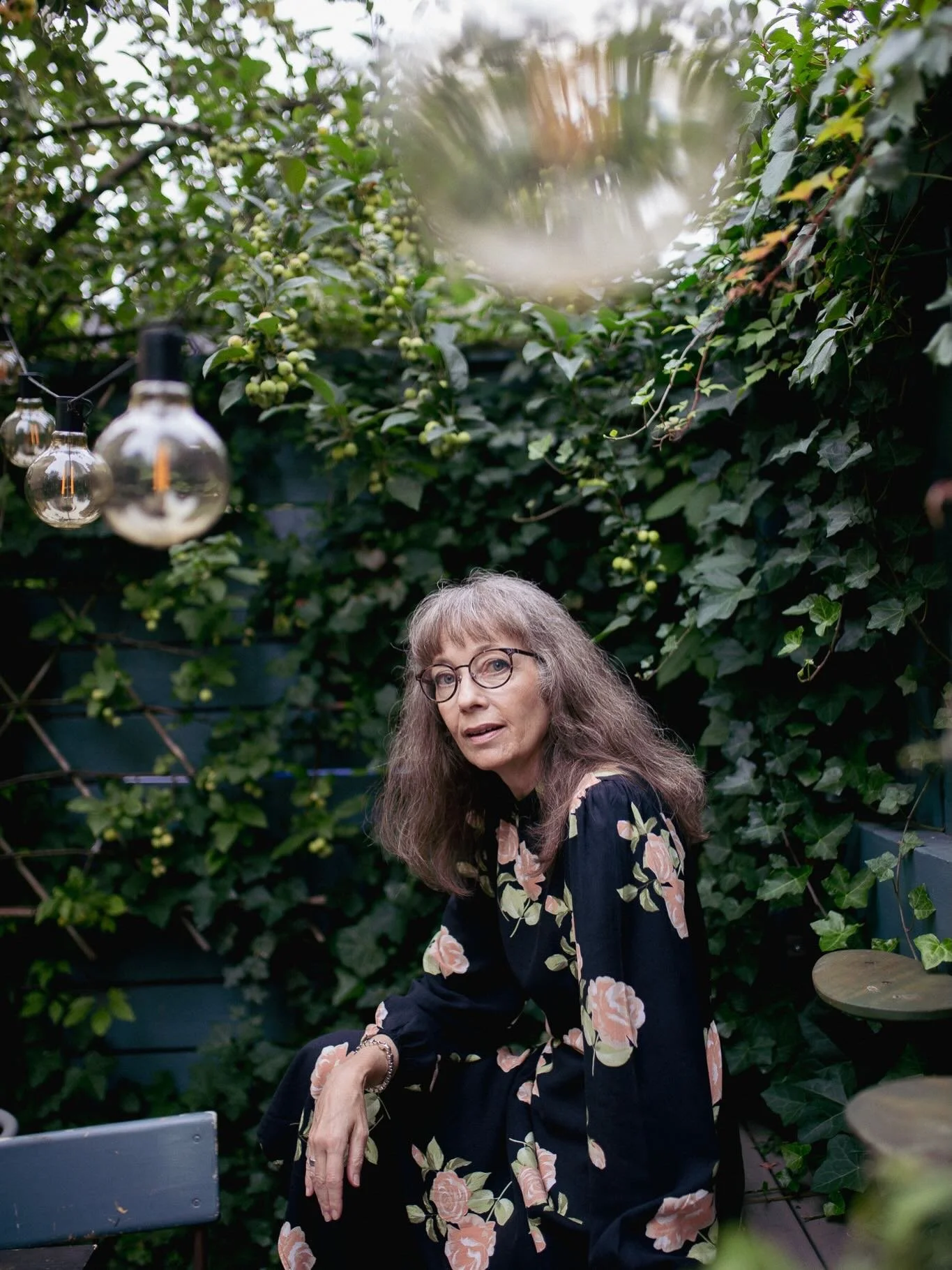Link&ouml;pings stolthet Annelie Sylvan har skrivit &auml;nnu en bok, efter den hyllade debuten &rdquo;Tid f&ouml;r Lisbeth&rdquo;.

&rdquo;K&auml;ra Ada&rdquo; handlar om en 92-&aring;rig kvinna som f&aring;r ett ov&auml;ntat brev fr&aring;n sin son