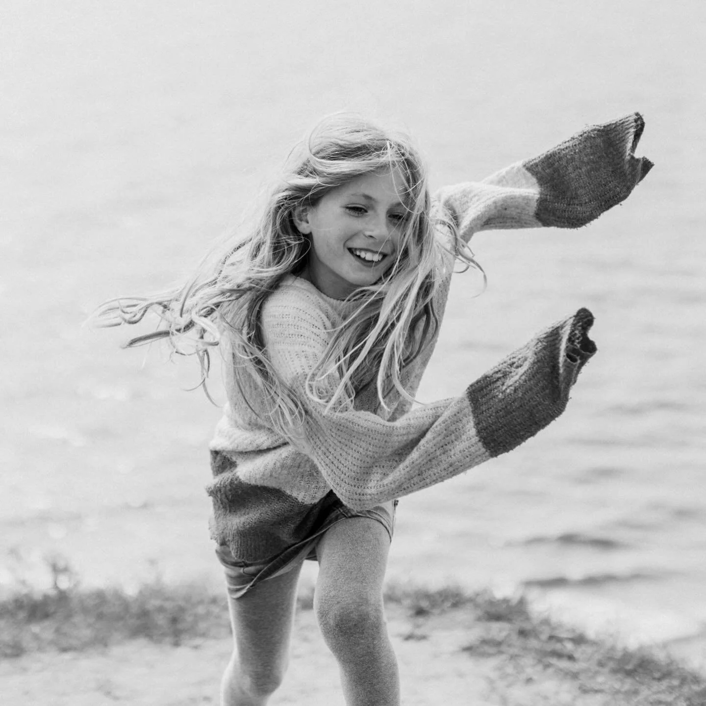 Hurra f&ouml;r Noomi 10 &aring;r idag! Min omt&auml;nksamma gl&auml;djespridare, livsnjutare och konstn&auml;rssj&auml;l - s&aring; full av k&auml;rlek och kreativitet ✨✨✨

(Bilder valda av f&ouml;delsedagsbarnet sj&auml;lv ❤️)