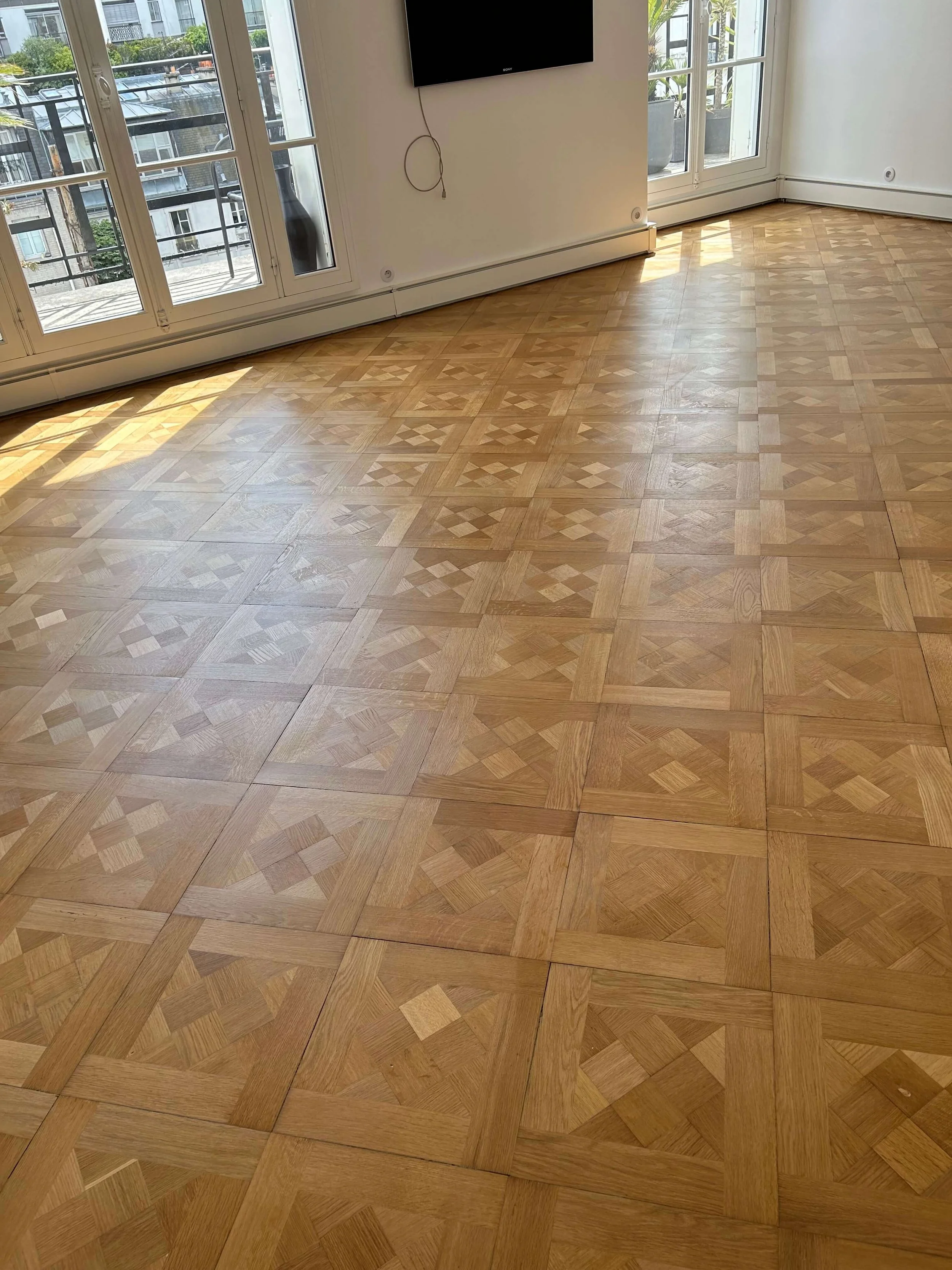 poncage et vernis parquet massif paris