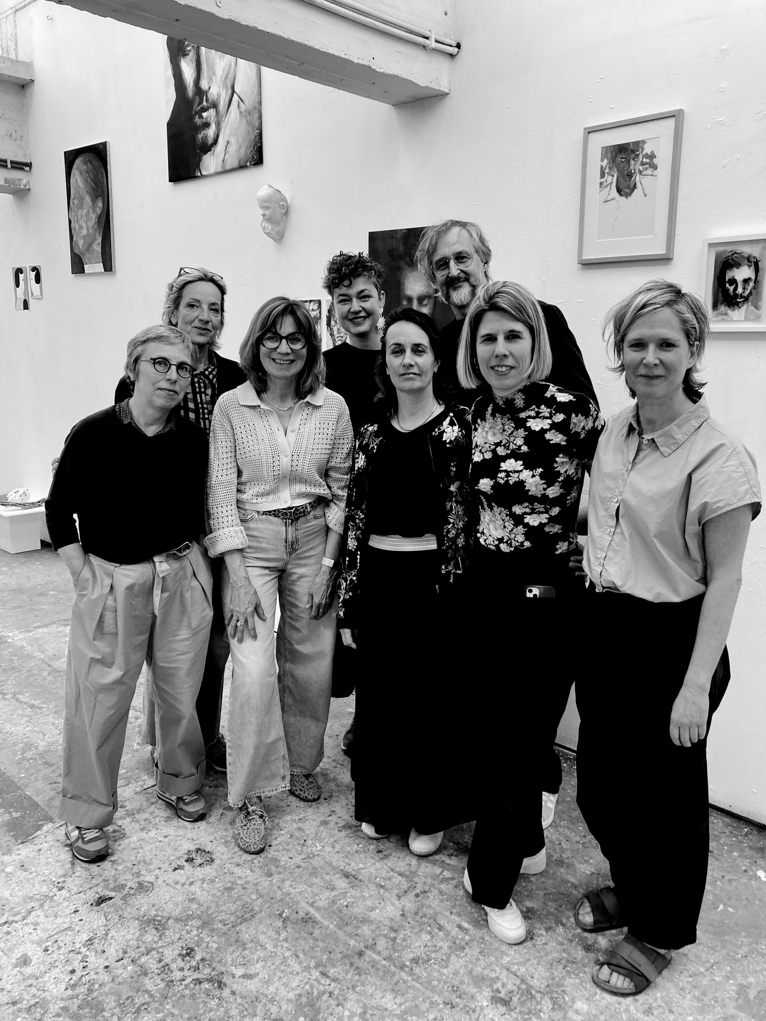 HEADSPACE het team zw 2.JPG