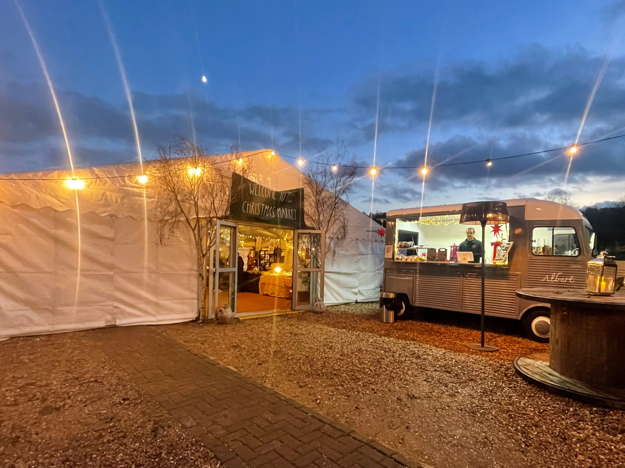 christmas market entrance.png