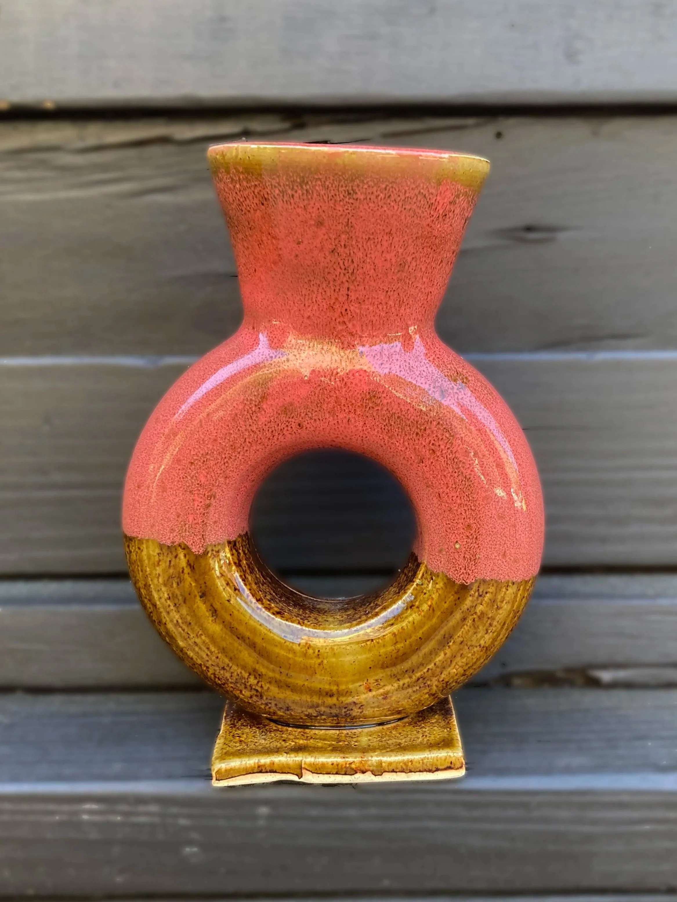 Doughnut Vase (Hand-glazed stoneware)