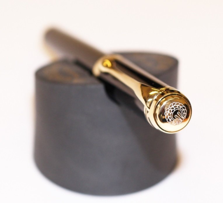 Lahjaksi valmistuneelle - Aurora Luxury Writing Instruments