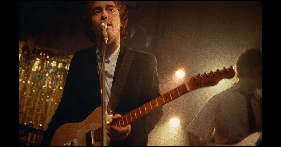 New directing work for the amazing band @whiff_music Couldn&rsquo;t have done it without this fantastic team 🕺💃

Starring @meneerloewie 

Regisseur @rickubink 
Producer @emmaterbogt 
Director of photography @krijgsheld 
Production Design @nienkewil