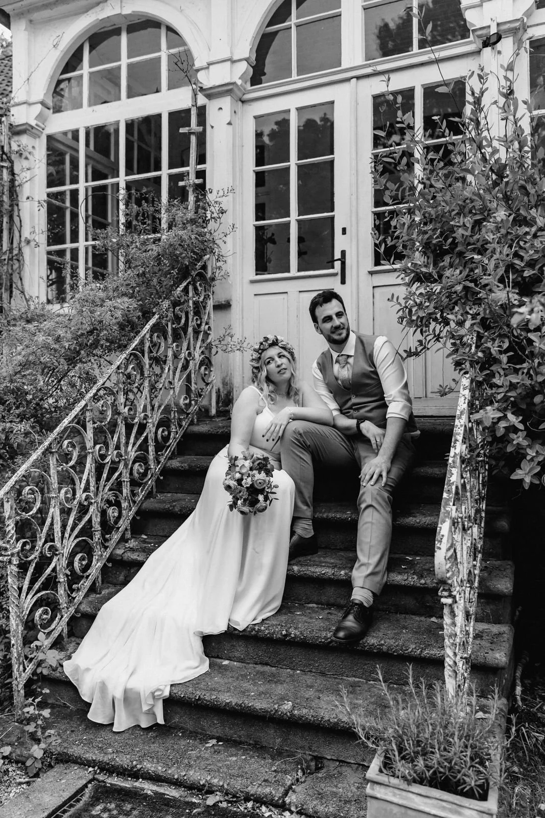 hochzeitsfotograf-lueneburg-brautpaar-gutholtorf-treppe.jpg.jpg