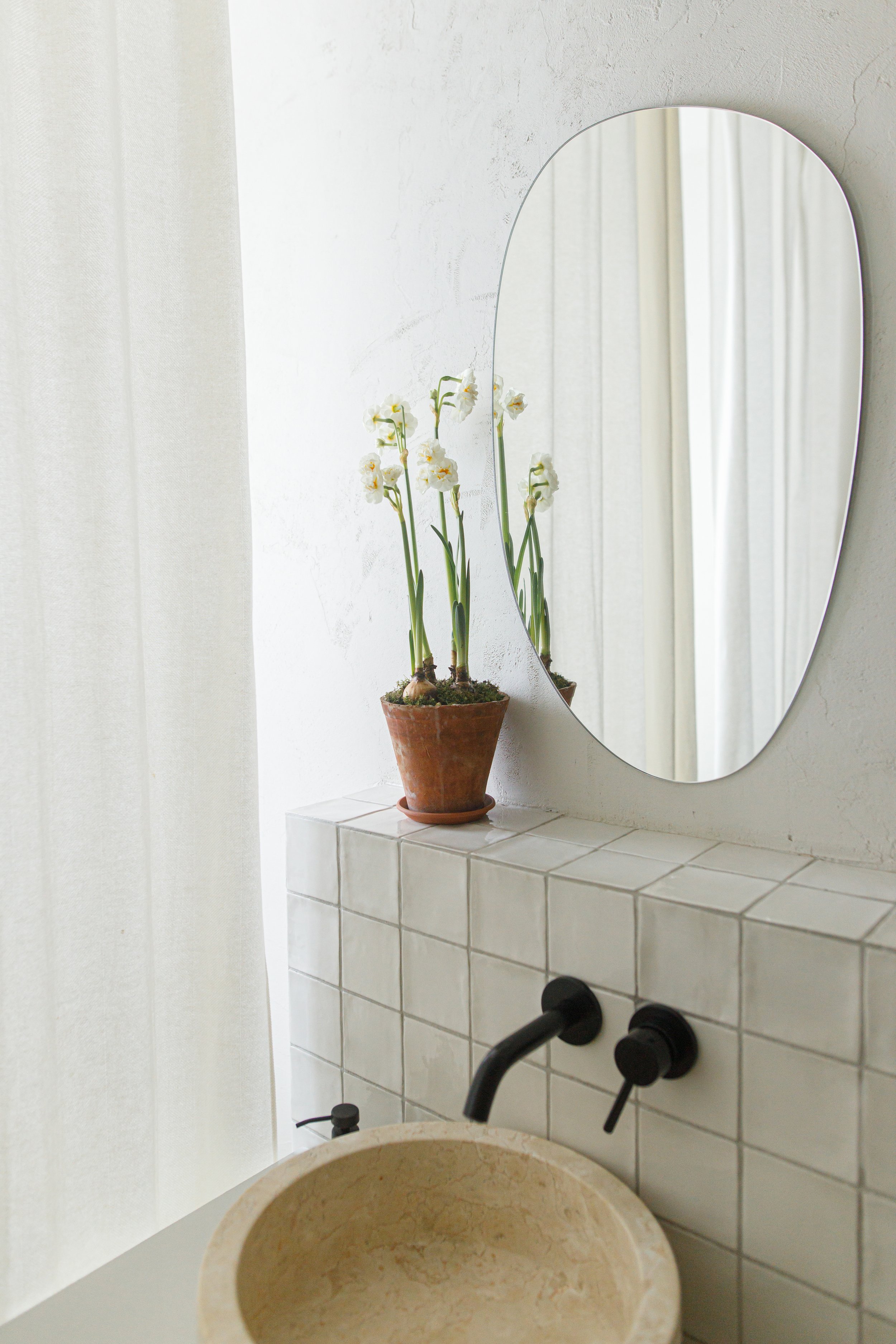 stylish-floral-home-decor-bathroom-interior-desig-2023-03-18-04-28-43-utc.jpg