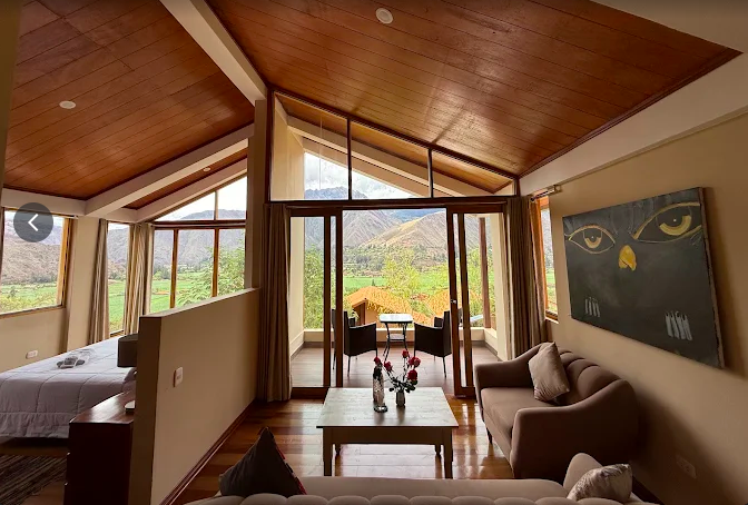 Private Single Suite Queen Bed