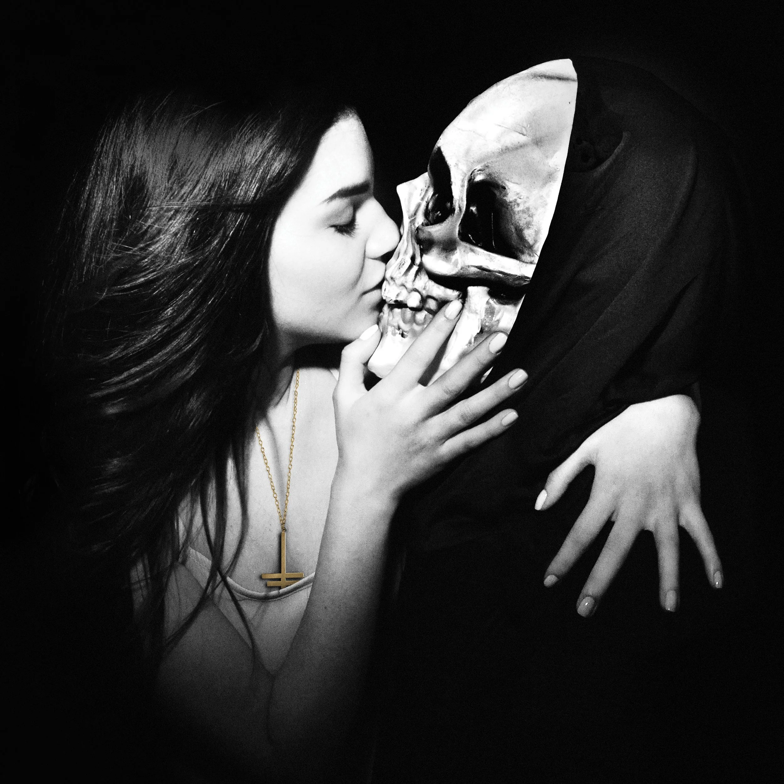 TWITCHING TONGUES - OFFICIAL SITE