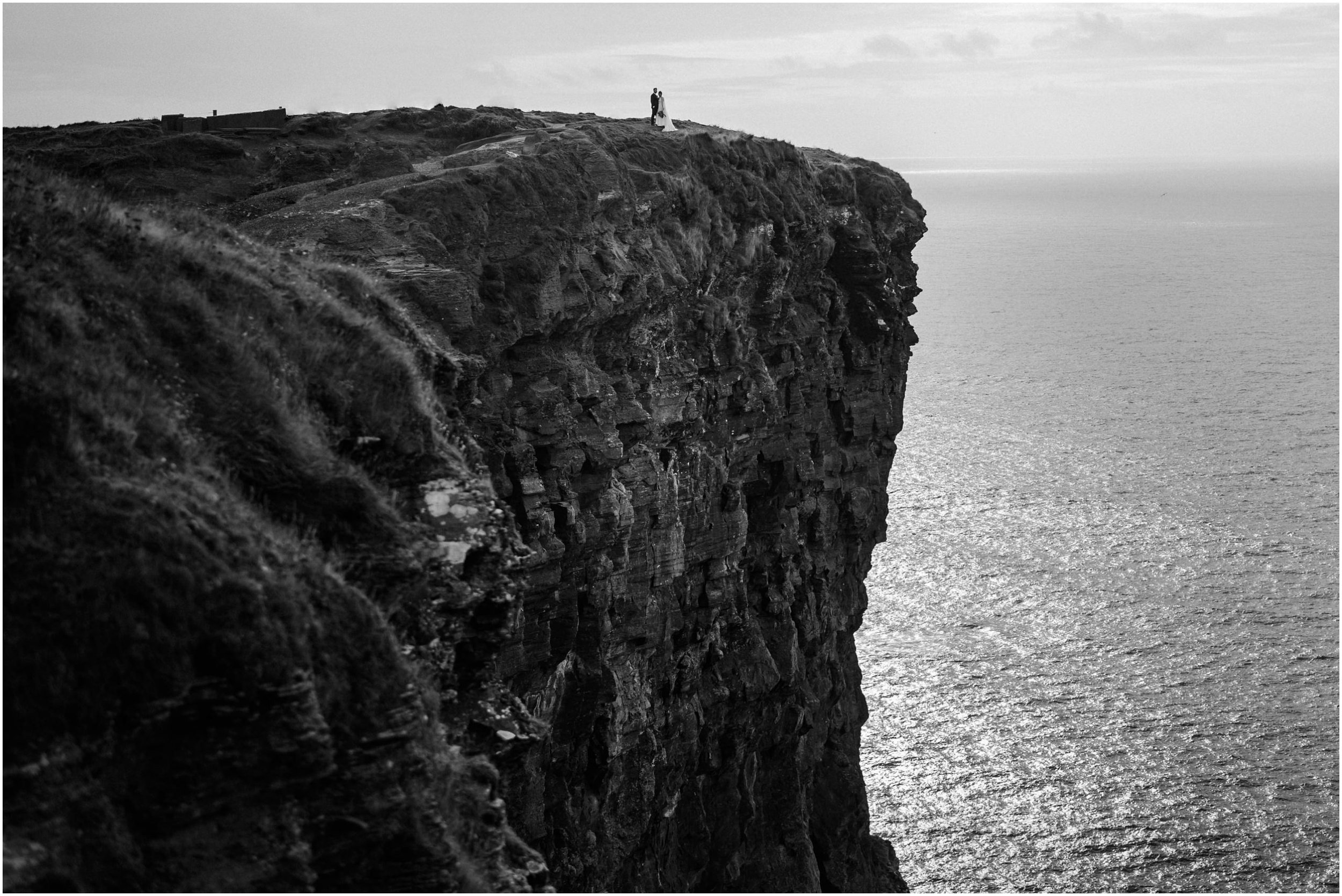 Cliffs-of-moher-eloping-to-ireland-172.jpg
