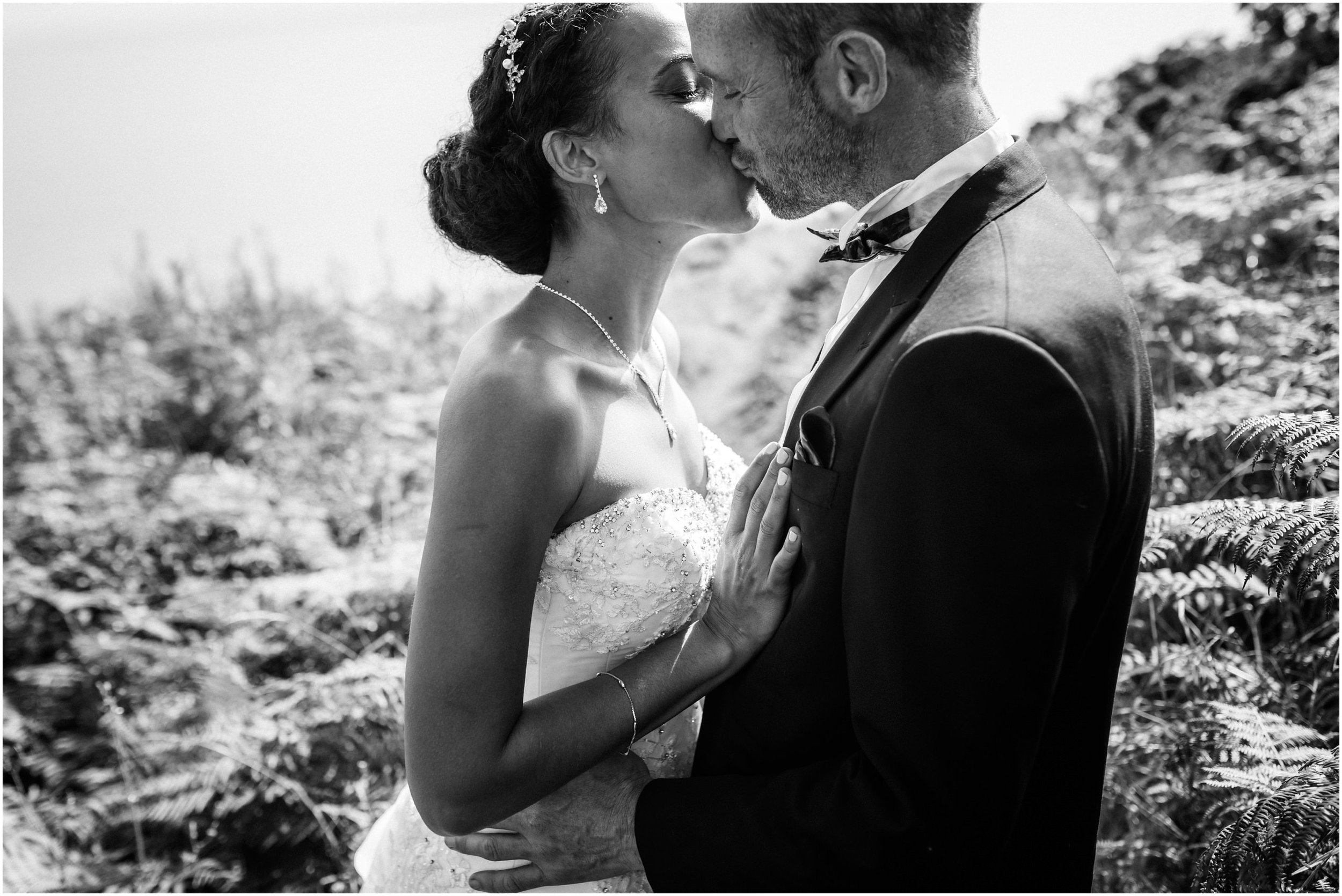Intimate-Wedding-Photographer-ireland-The-Happy-Pear-10061.jpg