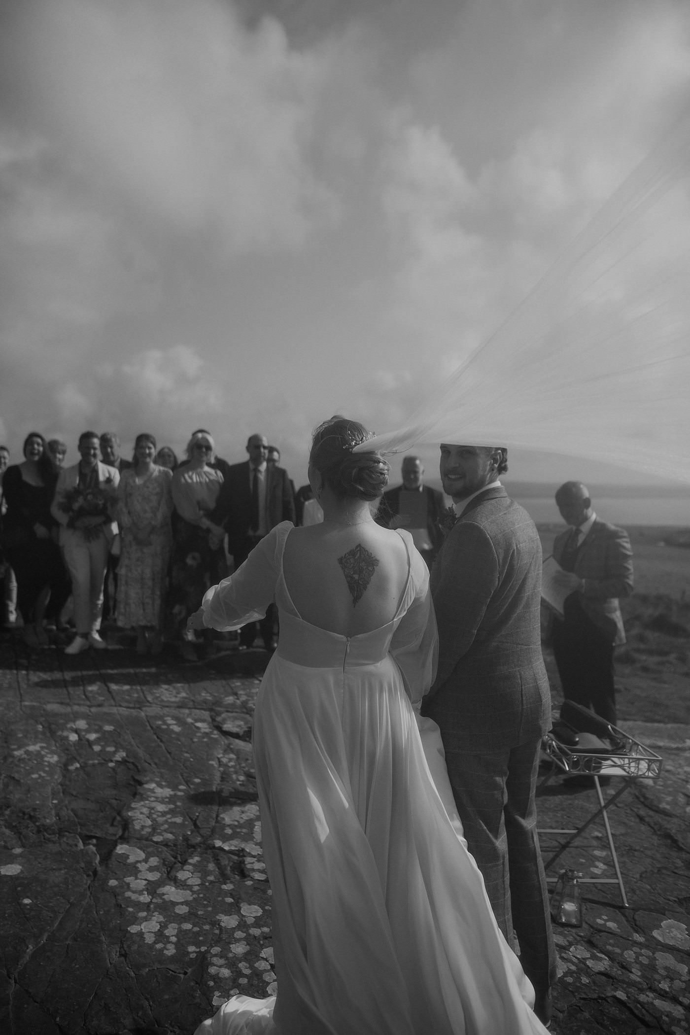 elopement-cliffs-of-moher-intimate-wedding-photography-Vaughans-Head-ireland083.jpg