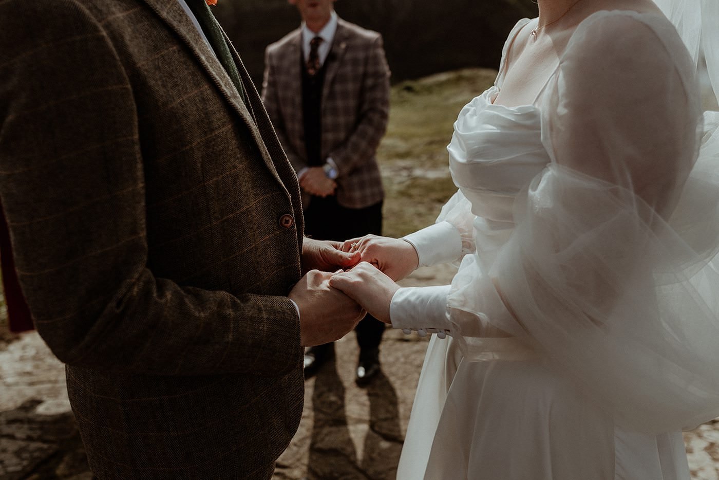 elopement-cliffs-of-moher-intimate-wedding-photography-Vaughans-Head-ireland102.jpg