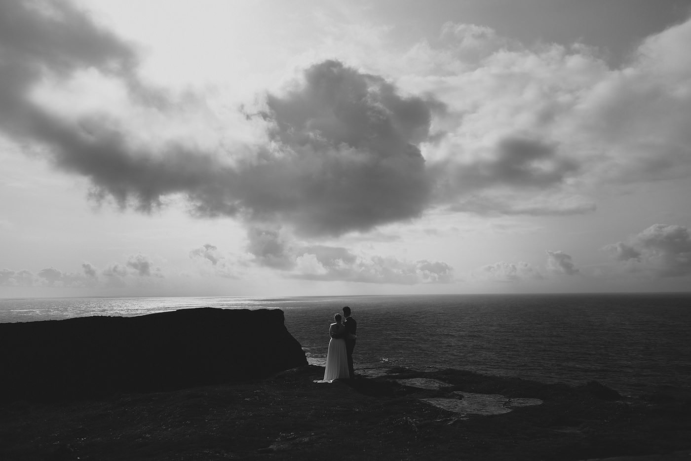 elopement-cliffs-of-moher-intimate-wedding-photography-Vaughans-Head-ireland135.jpg