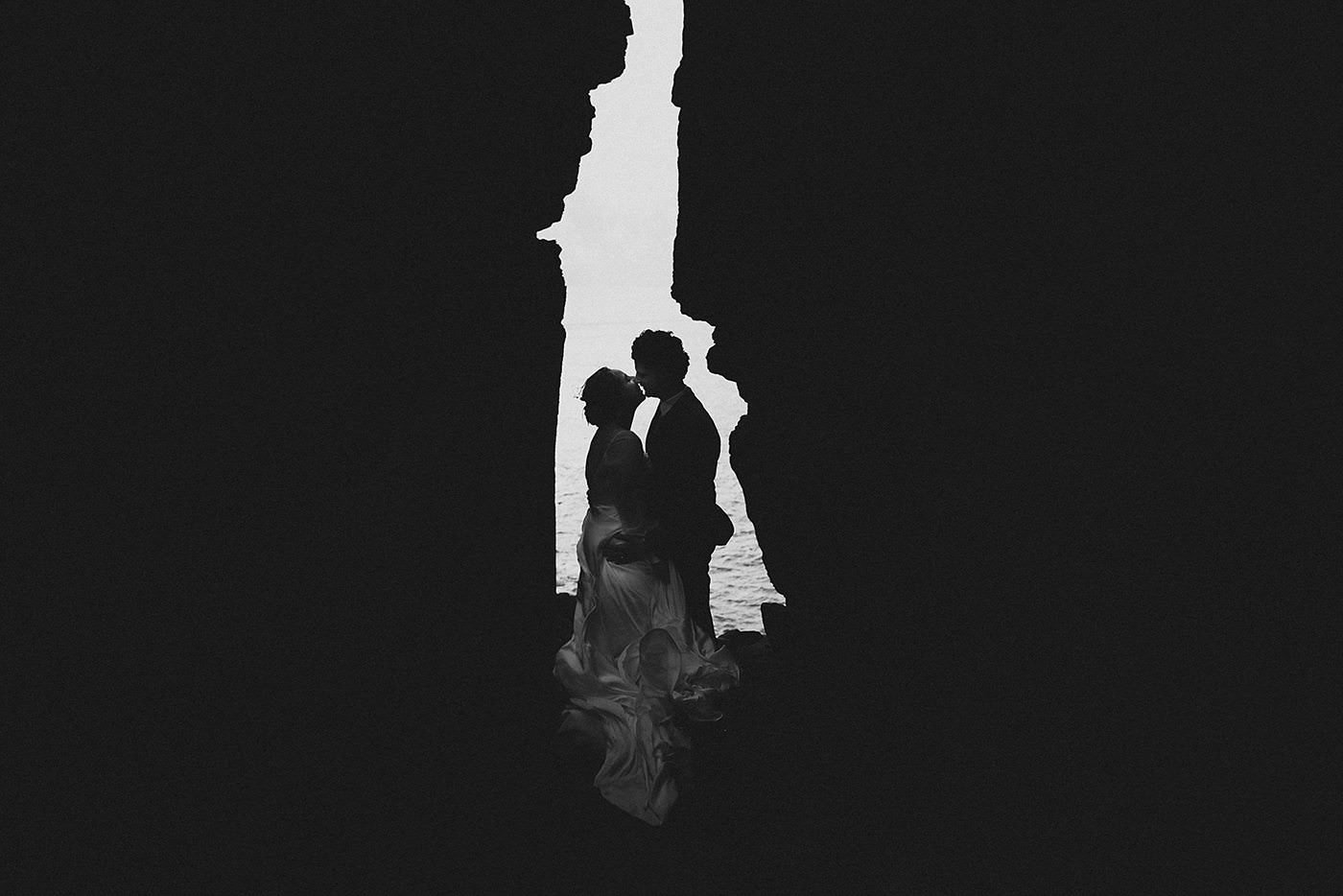 elopement-cliffs-of-moher-intimate-wedding-photography-Vaughans-Head-ireland142.jpg