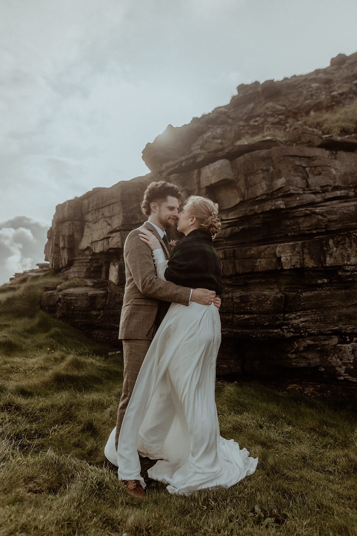 elopement-cliffs-of-moher-intimate-wedding-photography-Vaughans-Head-ireland150.jpg