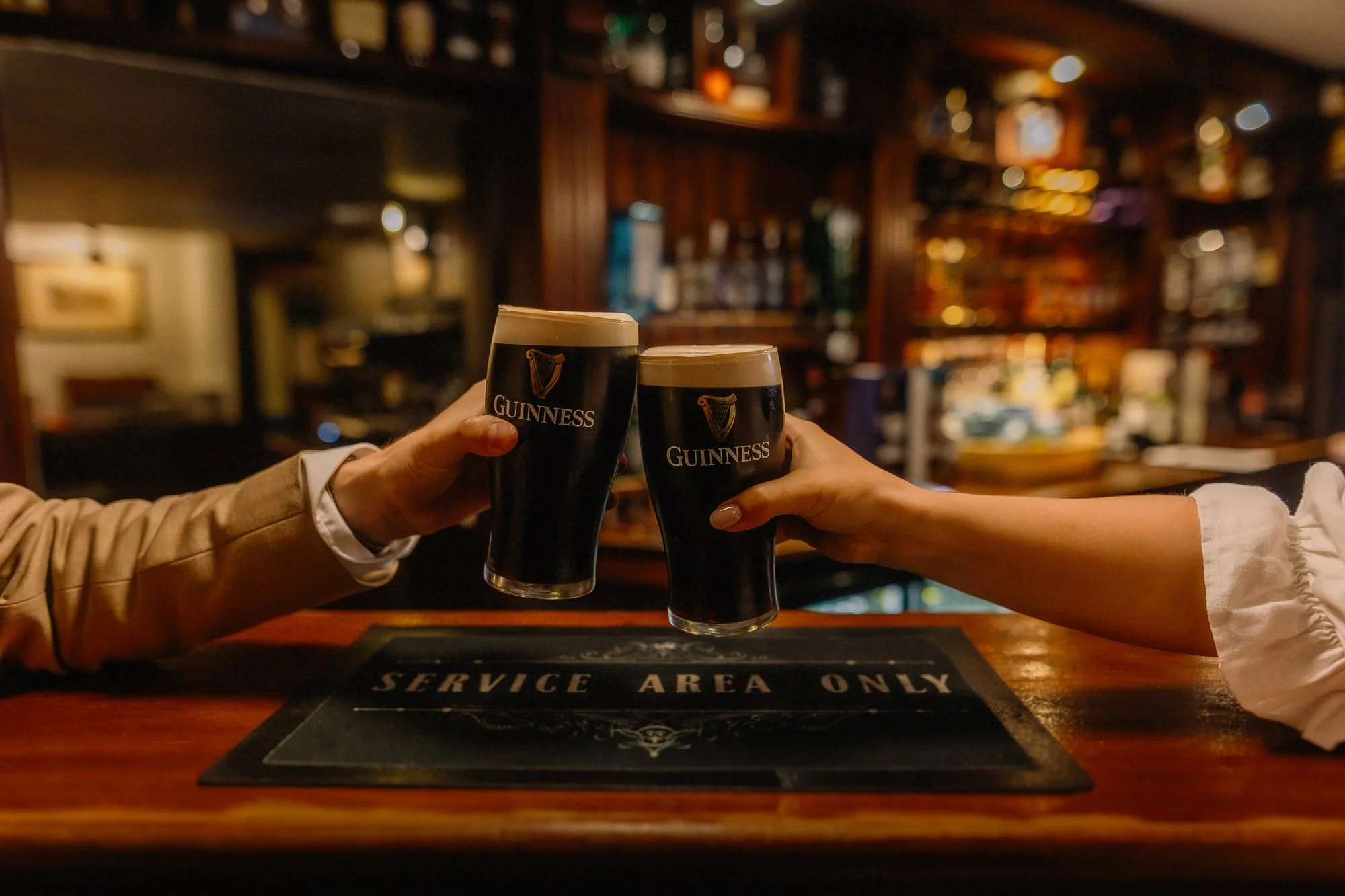 bushmills-pub-elopement-in-ireland-71.jpg