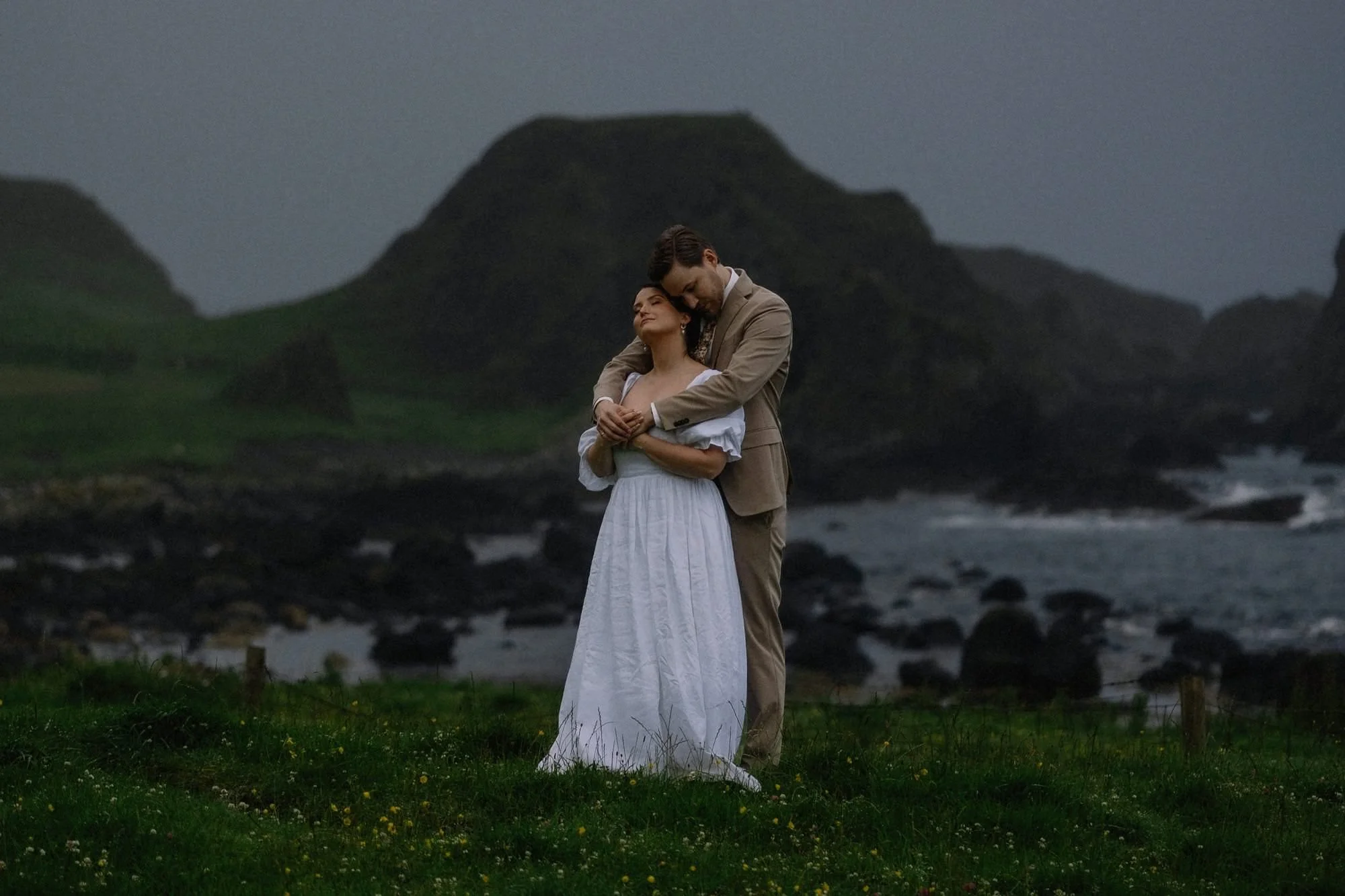 causeway-coast-elopement-in-ireland-37.jpg