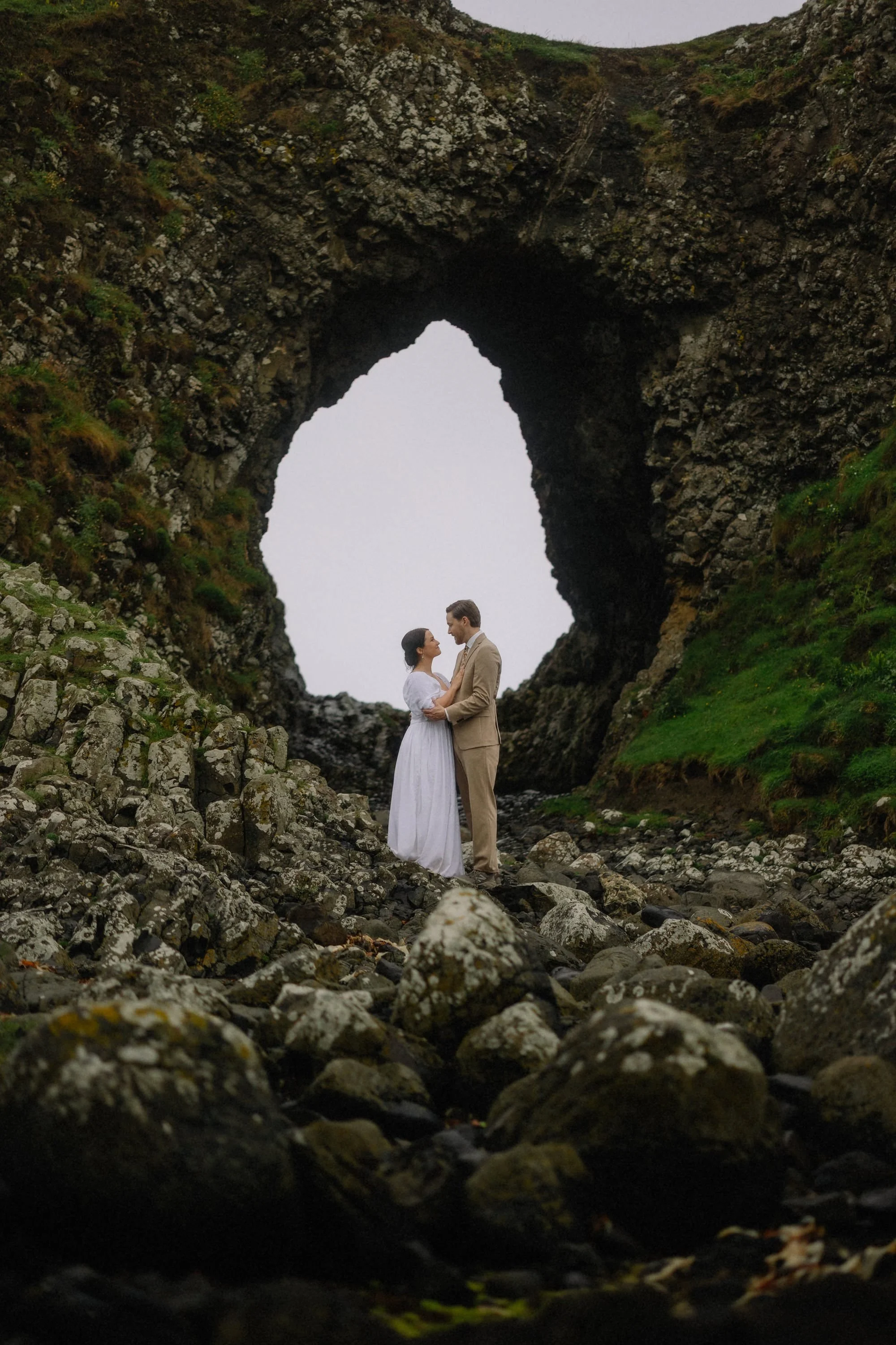 causeway-coast-elopement-in-ireland-40.jpg