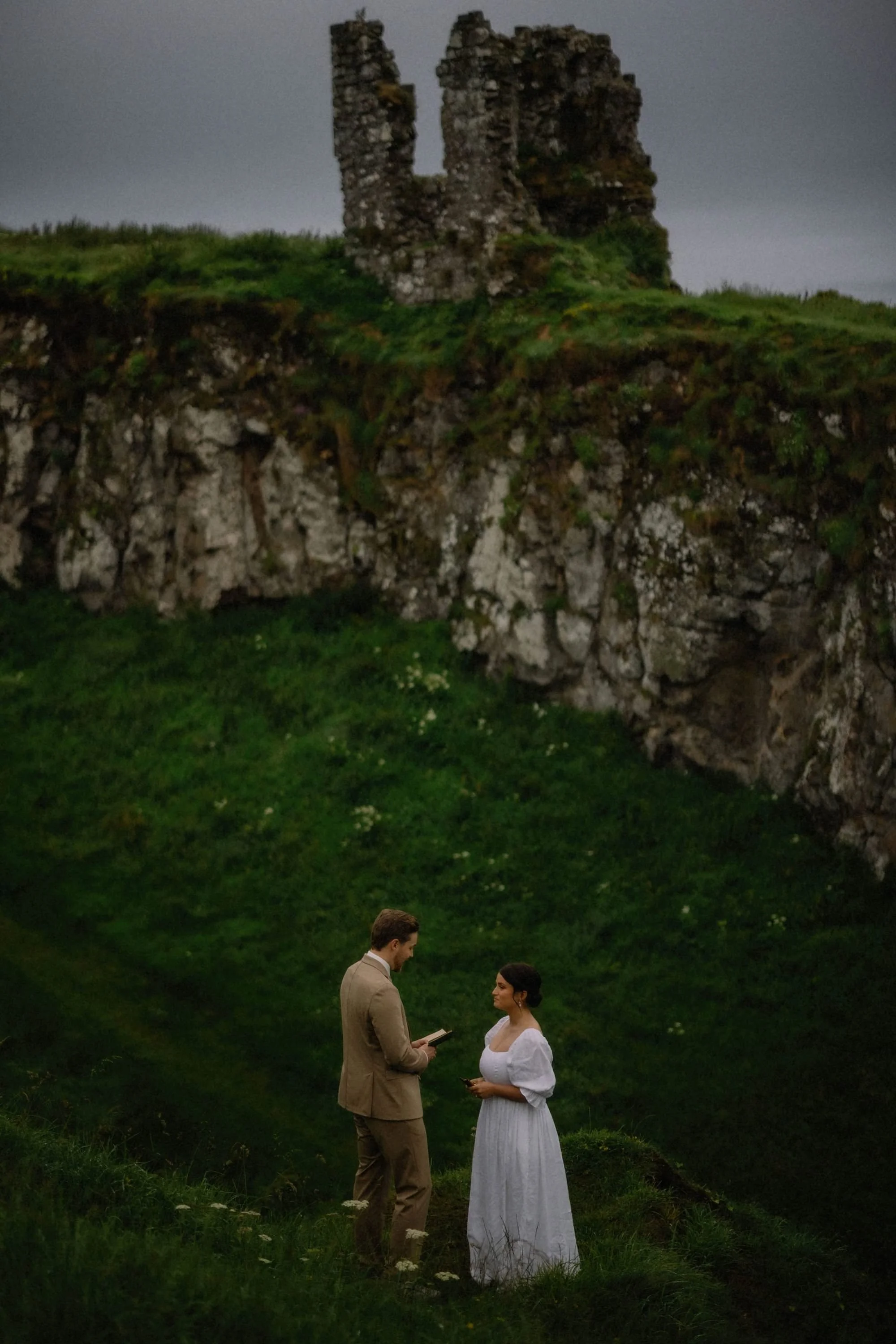 dunseverick-castle-elopement-in-ireland-04.jpg
