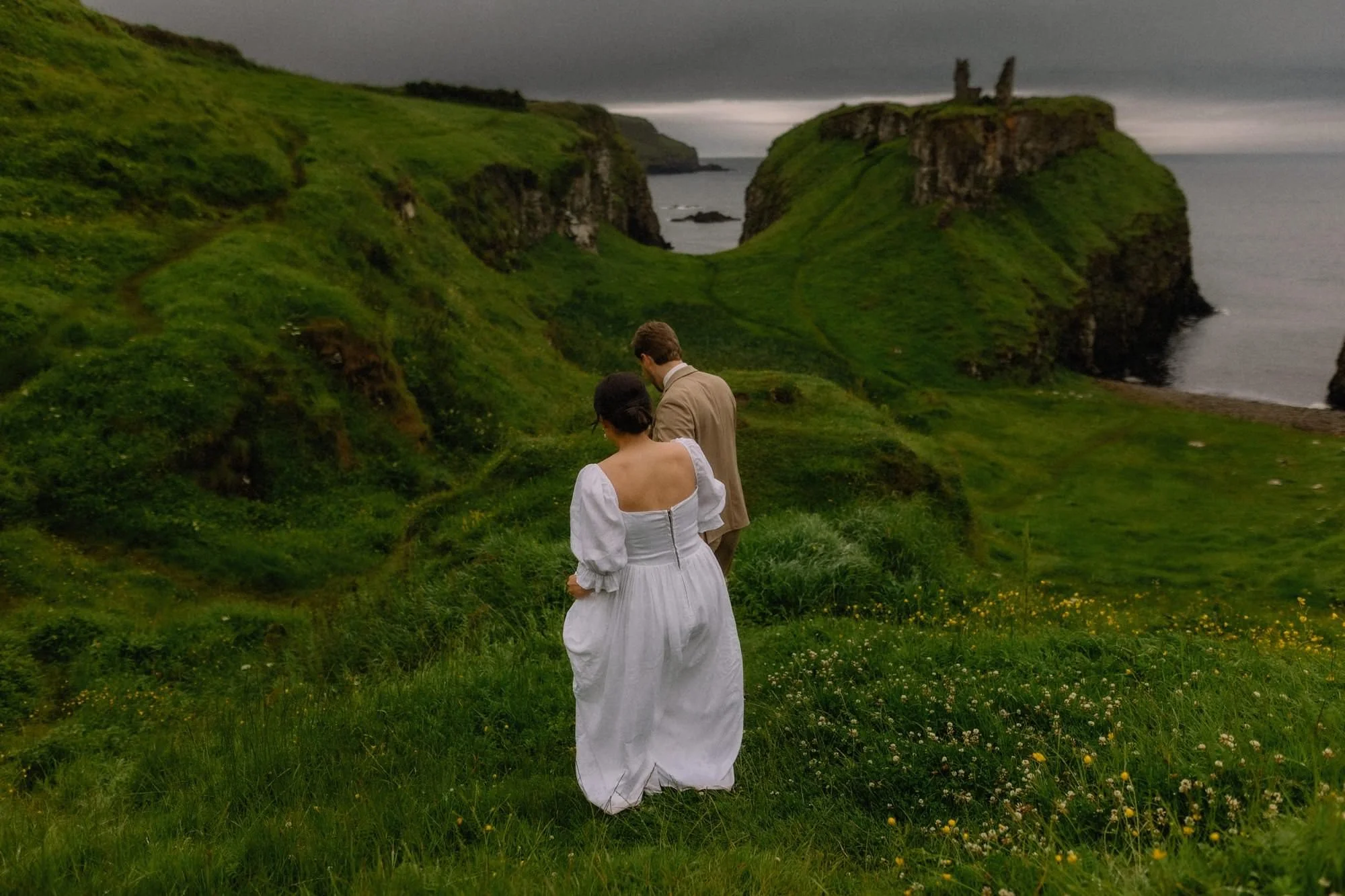dunseverick-castle-elopement-in-ireland-17.jpg