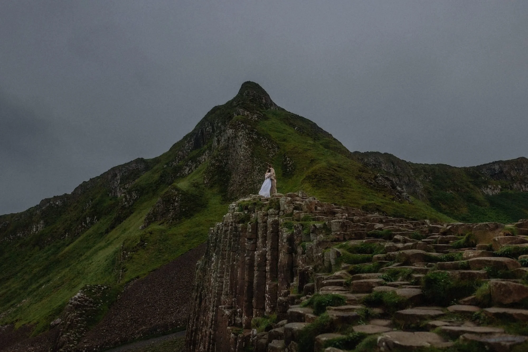 giants-causeway-elopement-in-ireland-54.jpg