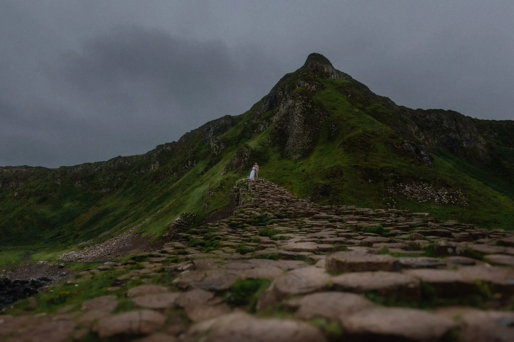 giants-causeway-elopement-in-ireland-55.jpg