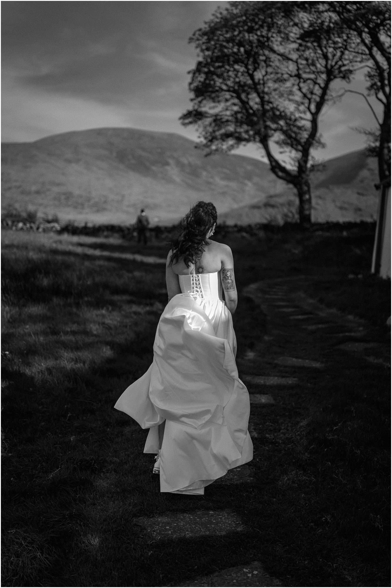 mourne-mountains-elopement-ireland-_0030.jpg