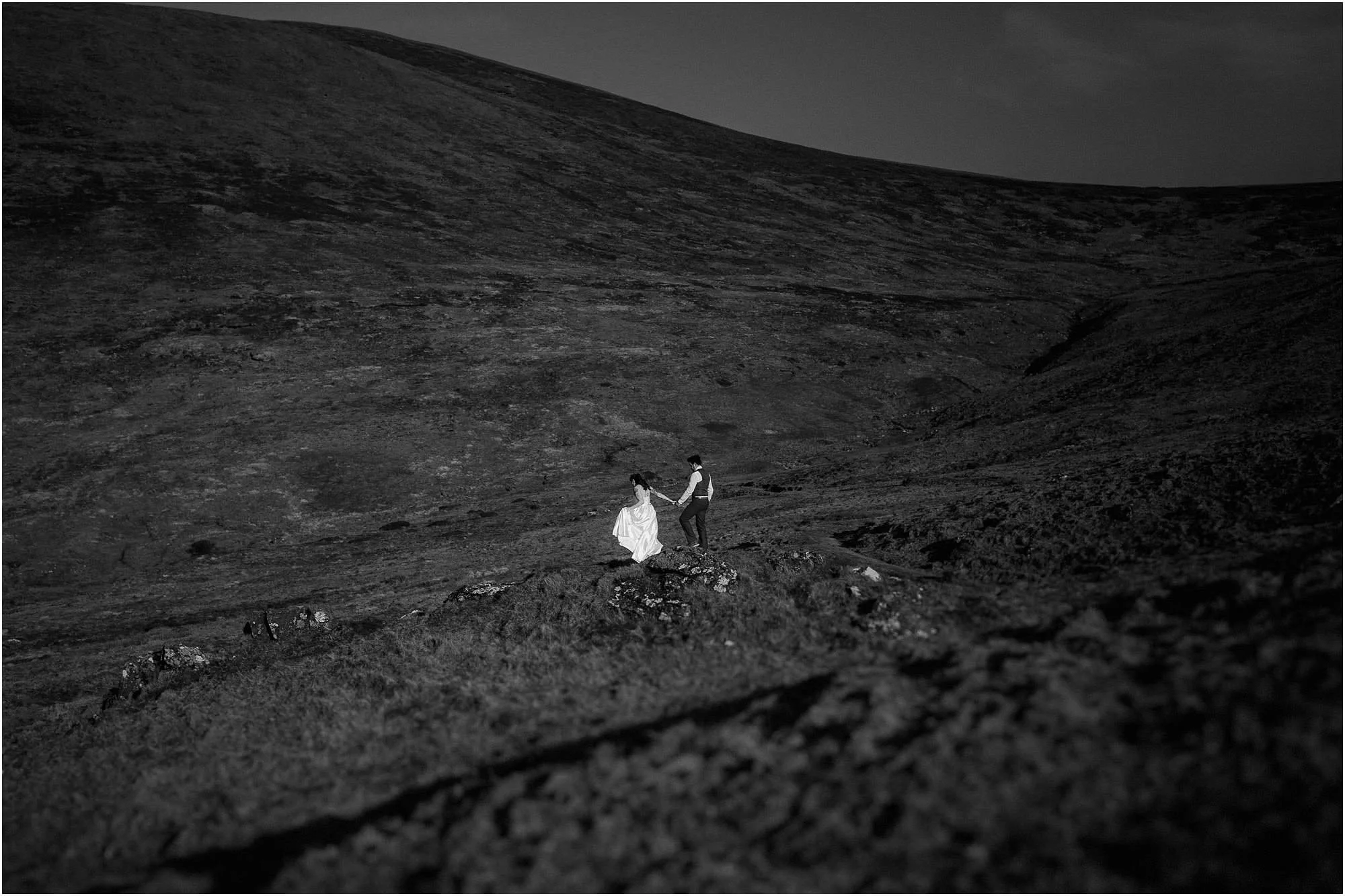 mourne-mountains-elopement-ireland-_0111.jpg