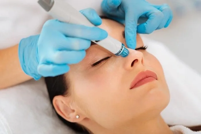 Express HydraFacial (Mon - Thu)