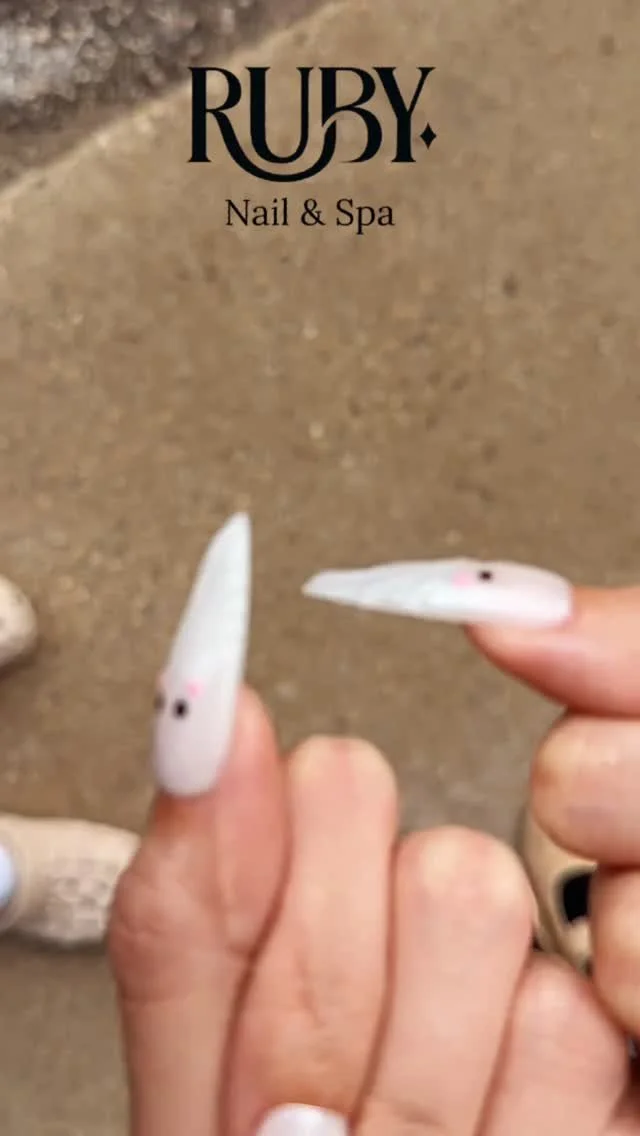 BOO! 👻
Its Ruby Nail Bar!
855 Regent Ave W, Winnipeg MB
(204)-222-5372
Call or Book Online ❤️