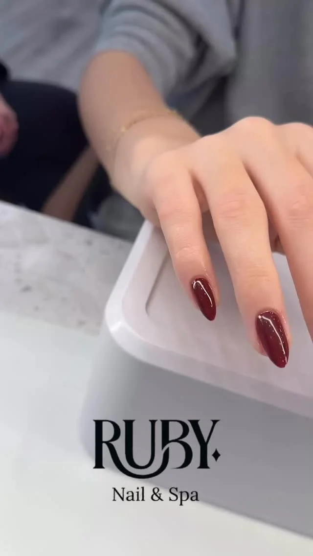 A Fall Must! Dark Reds, Cherry Reds, Burgundy Reds, all the Reds! ♥️
Ruby Nail Bar
855 Regent Ave W, Winnipeg MB
(204)-222-5372 | RubyNailBar.Org
Call or Book Online!