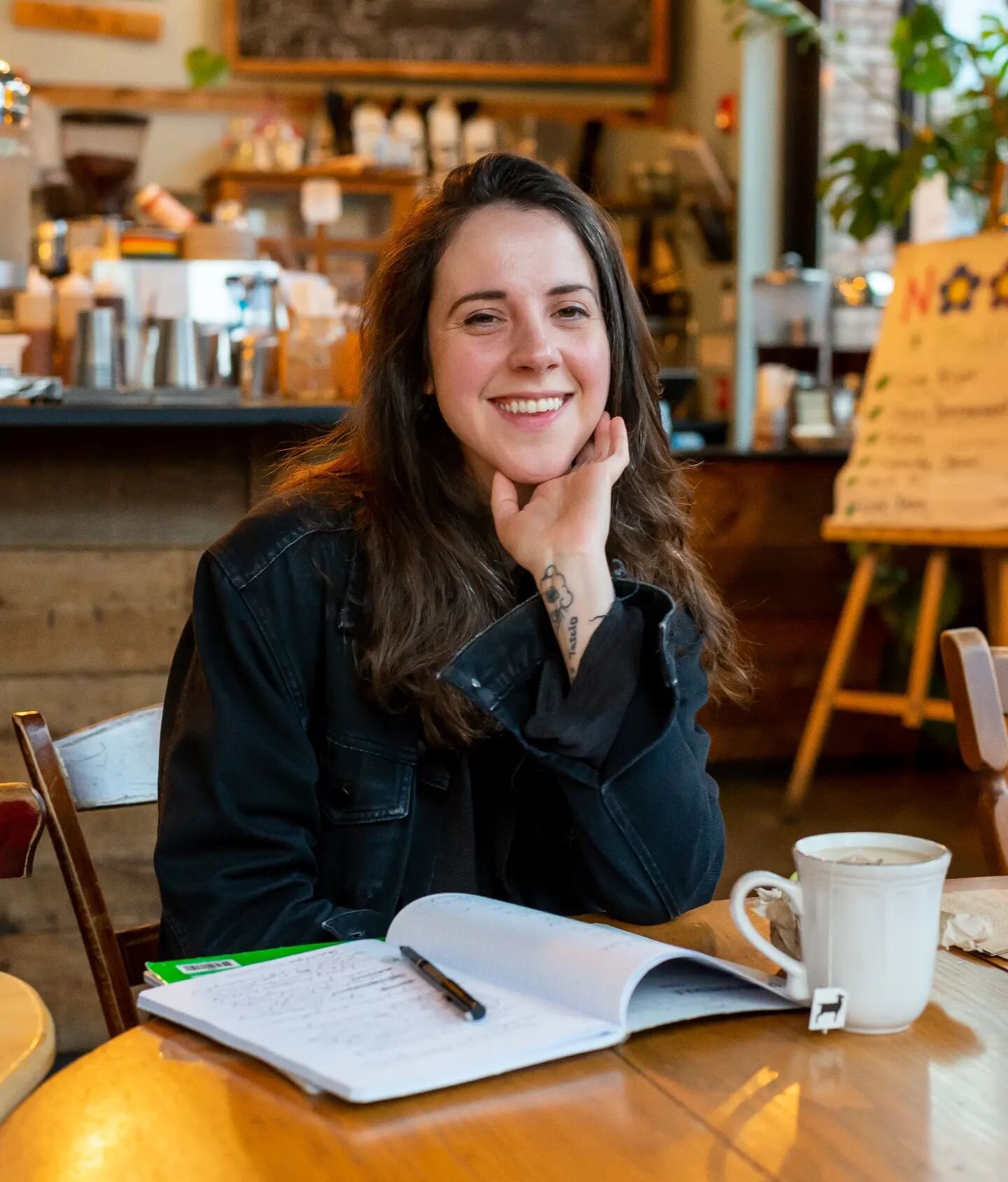 Meet our neighbors!

Say hi to Clare! Neighbor, customer, and friend to all of us at Nook. Clare often gets an earl grey tea with milk and honey 🍯 

After working their shift at Other People's Clothes next door, Clare likes unwinding at nook, sippin