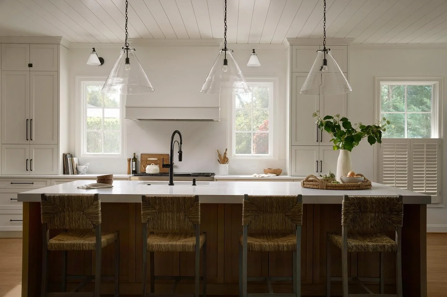 Black Salt Interiors
A wellness-driven interior design studio creating layered, organic-luxury homes rooted in comfort, calm, and longevity.

We partner with homeowners, custom home builders, and renovation teams to design spaces that feel elevated, 