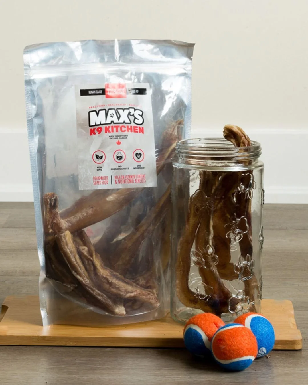 Human grade pet food made right here in the North -Max's K9 Kitchen helps you make meal time fun again for your dogs and cats. Shop their extensive line of pet food at the upcoming Spring Handmade Market and you'll have some very happy fur babies! 🐕