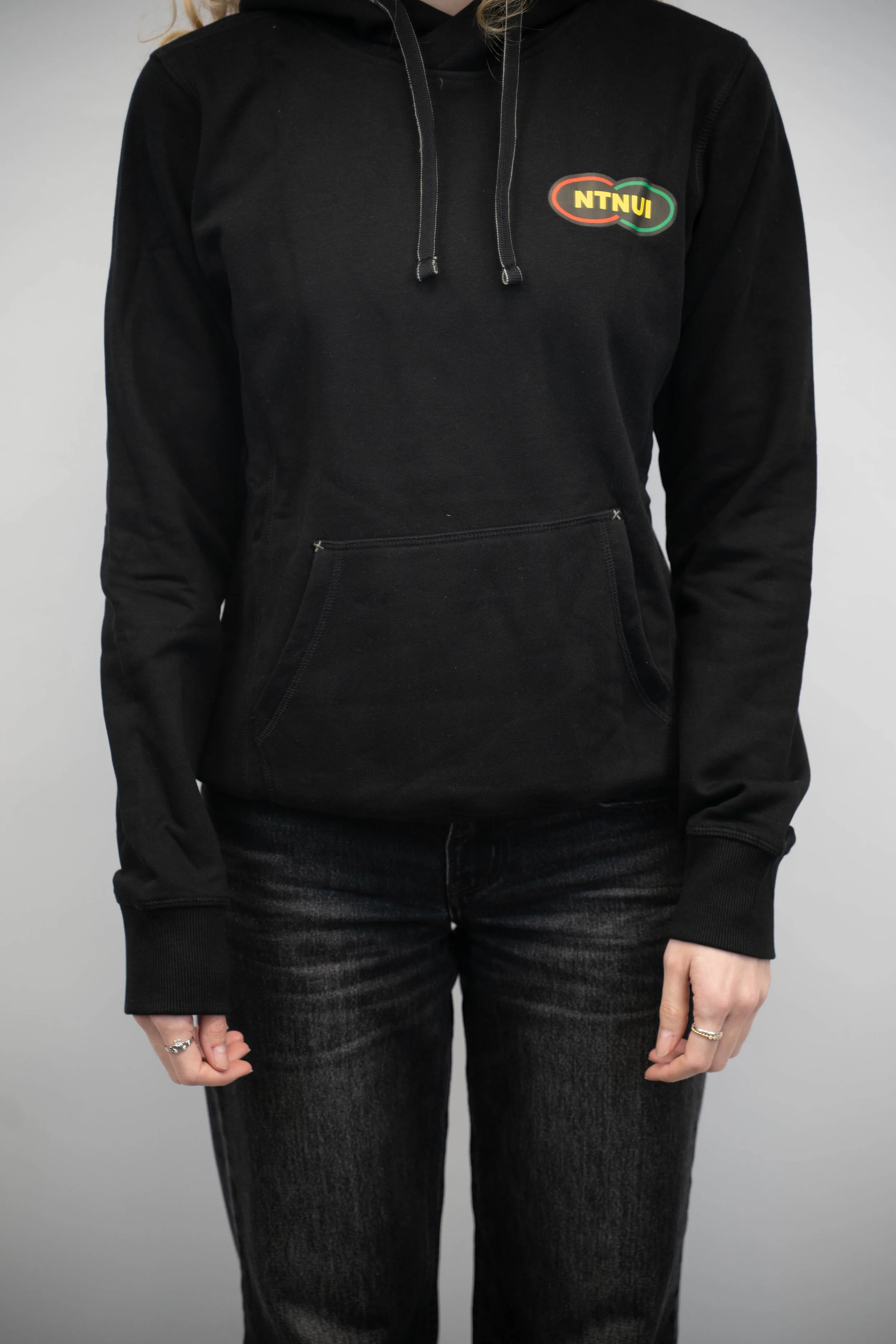 2025-11-16_Hans Kvam_Merch-16.jpg