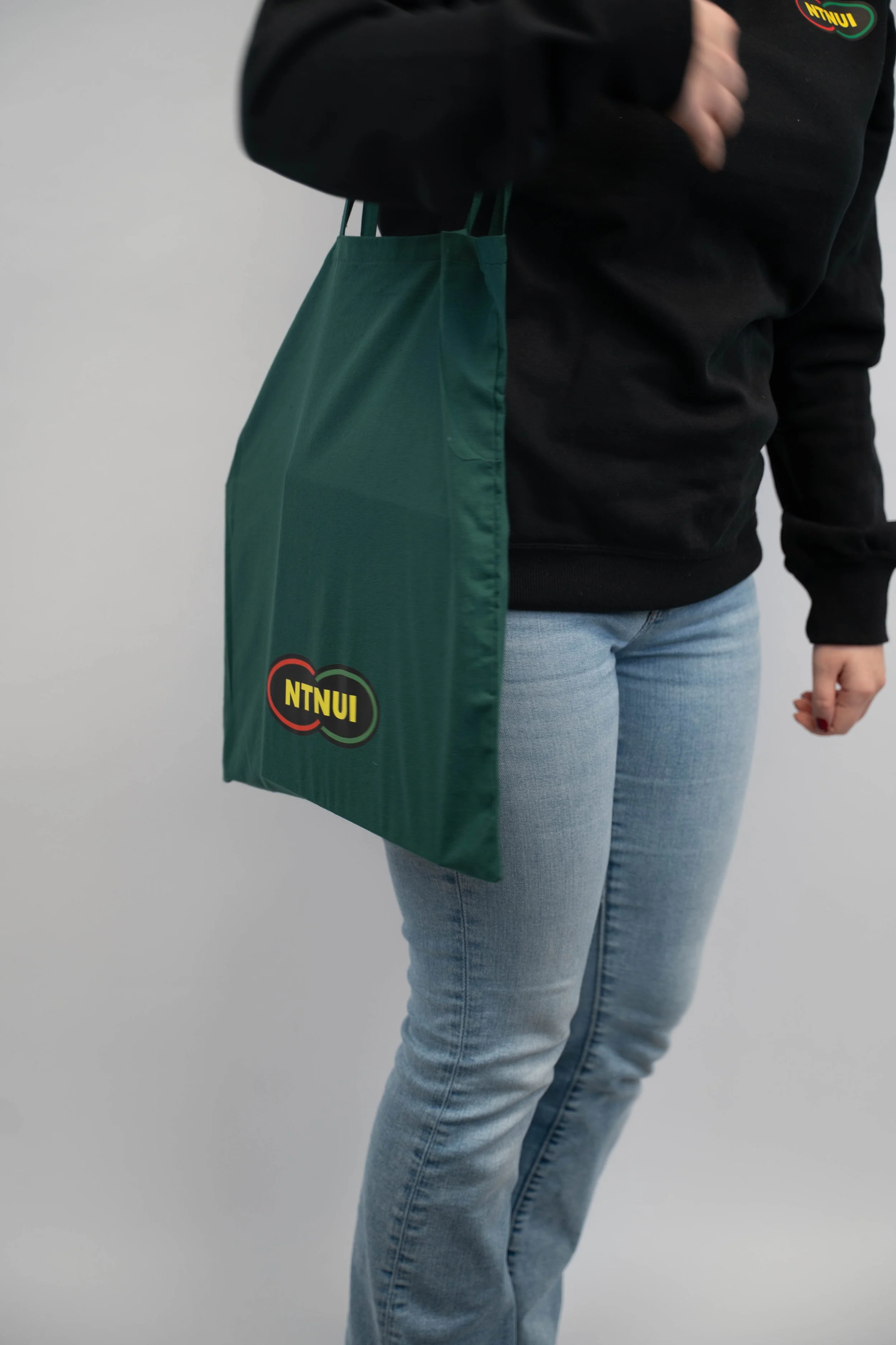 2025-11-16_Hans Kvam_Merch-41.jpg