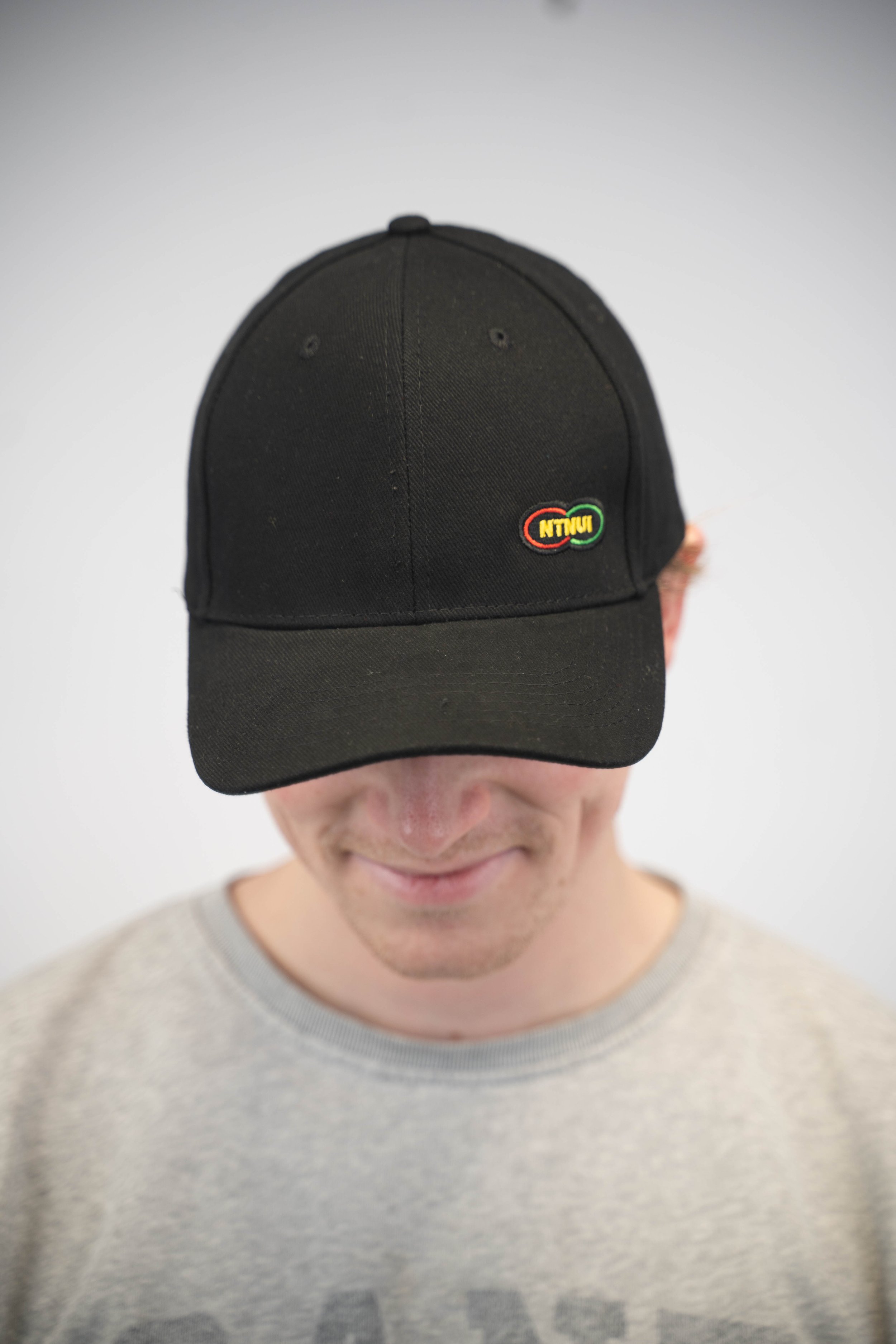 2025-11-16_Hans Kvam_Merch-65.jpg
