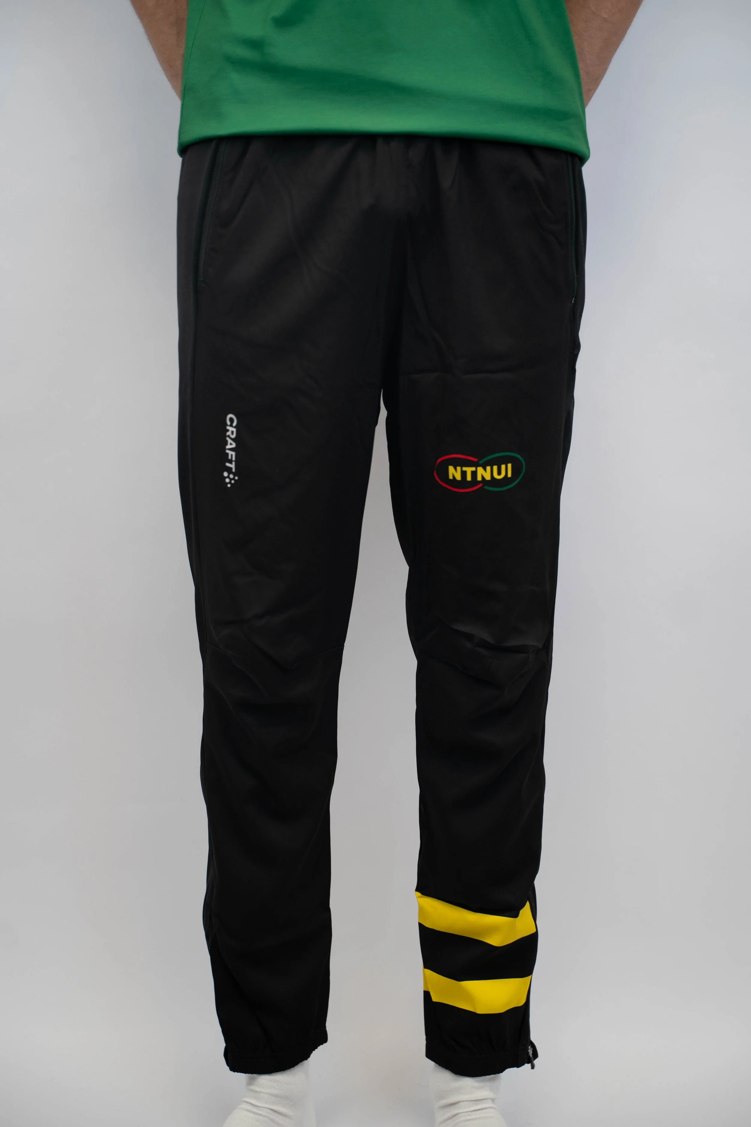 2025-11-16_Hans Kvam_Merch-87.jpg