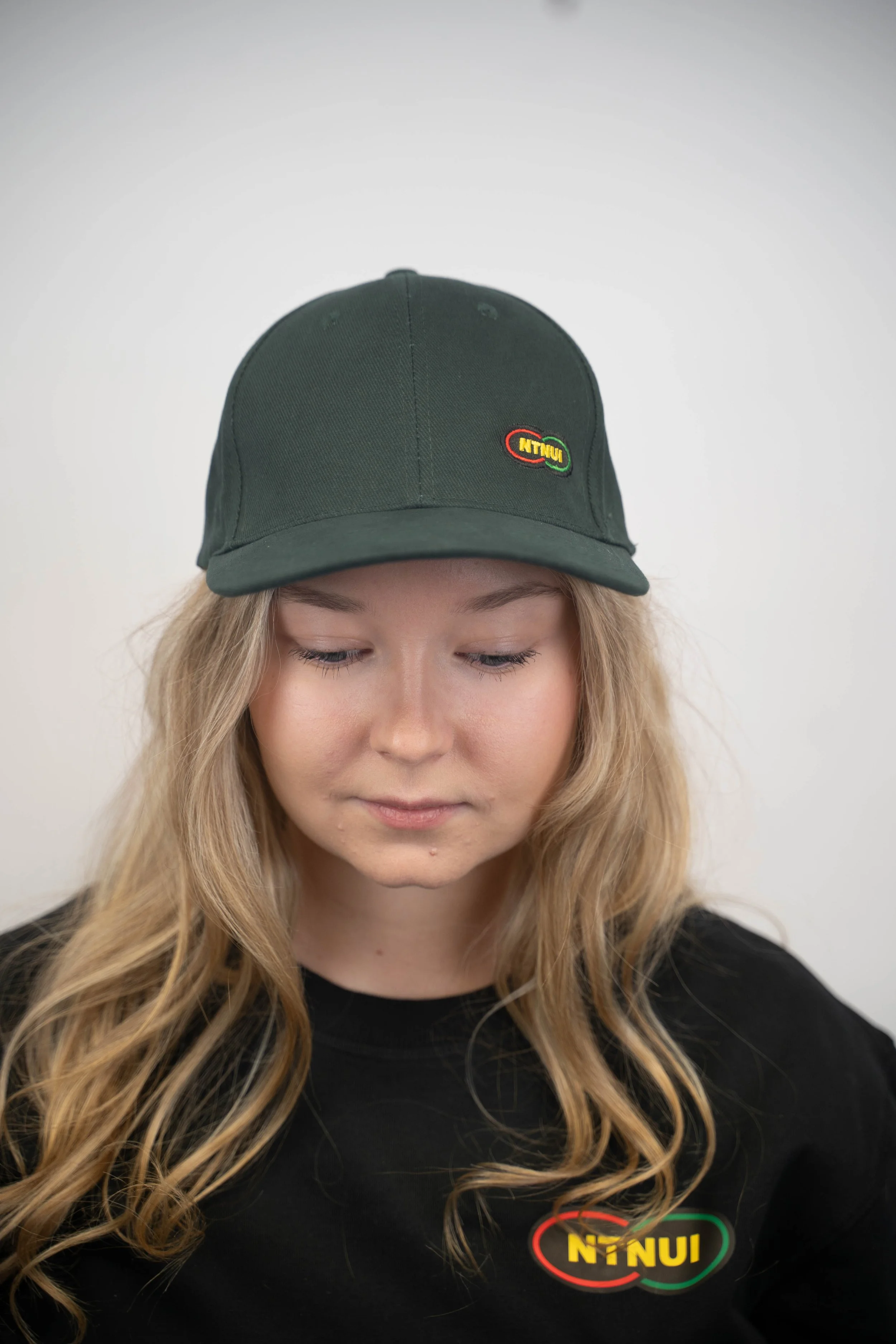 2025-11-16_Hans Kvam_Merch-53.jpg
