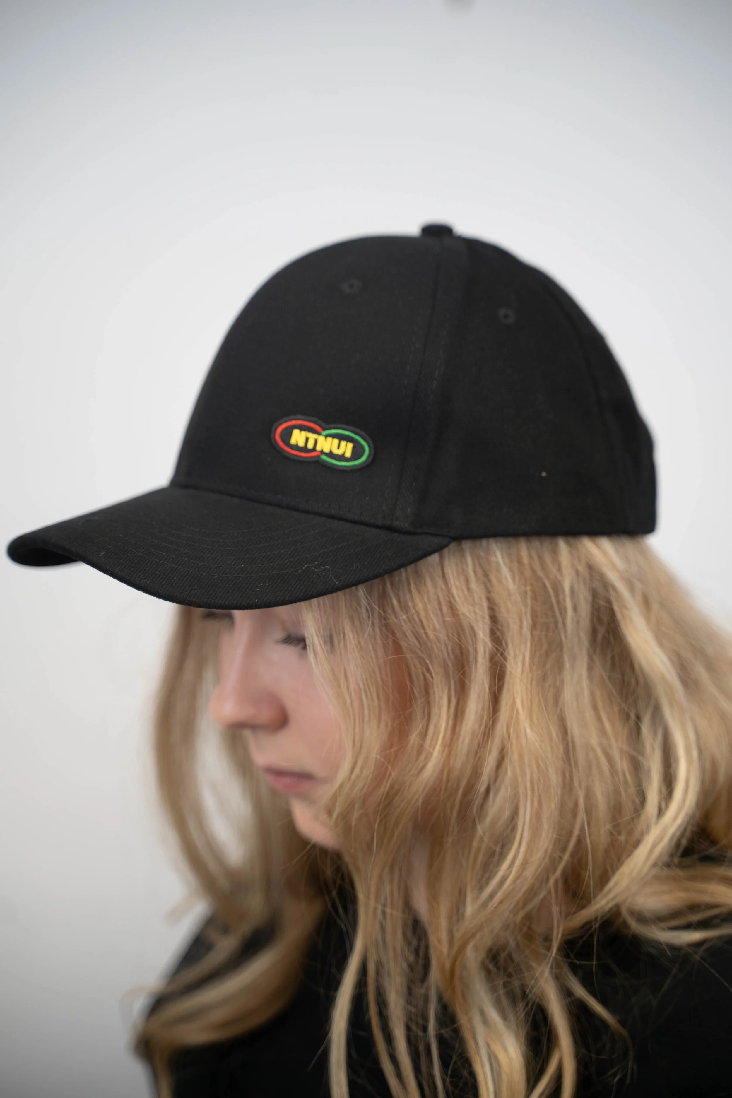 2025-11-16_Hans Kvam_Merch-55.jpg