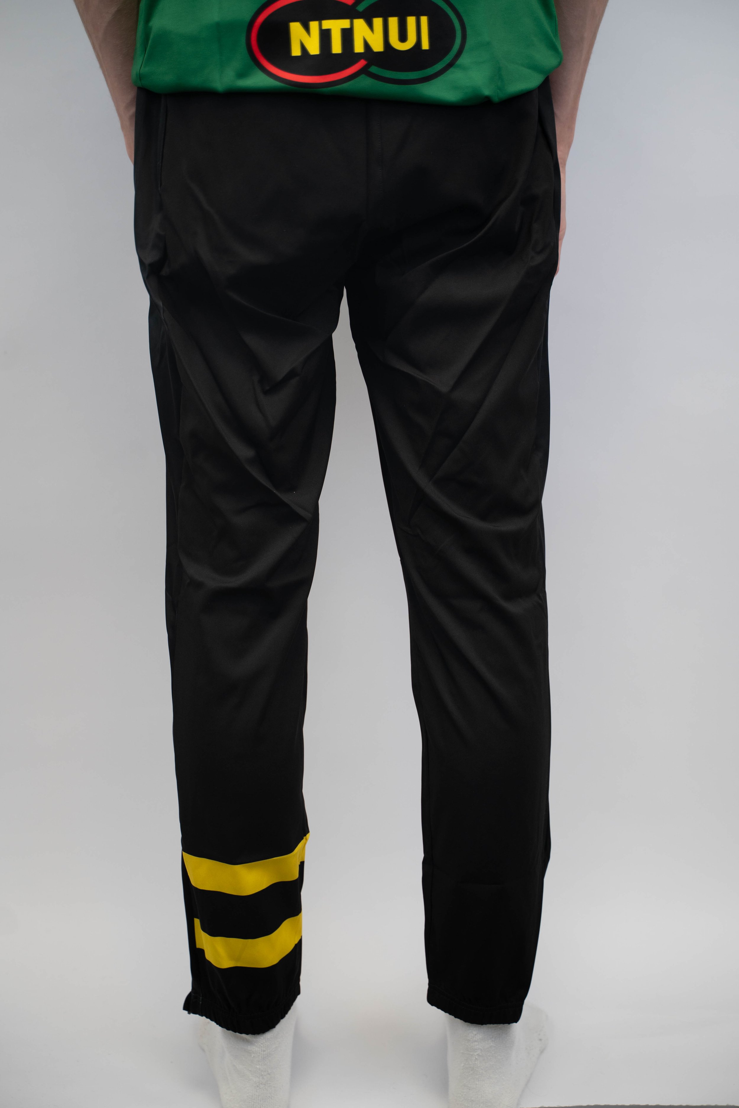 2025-11-16_Hans Kvam_Merch-89.jpg