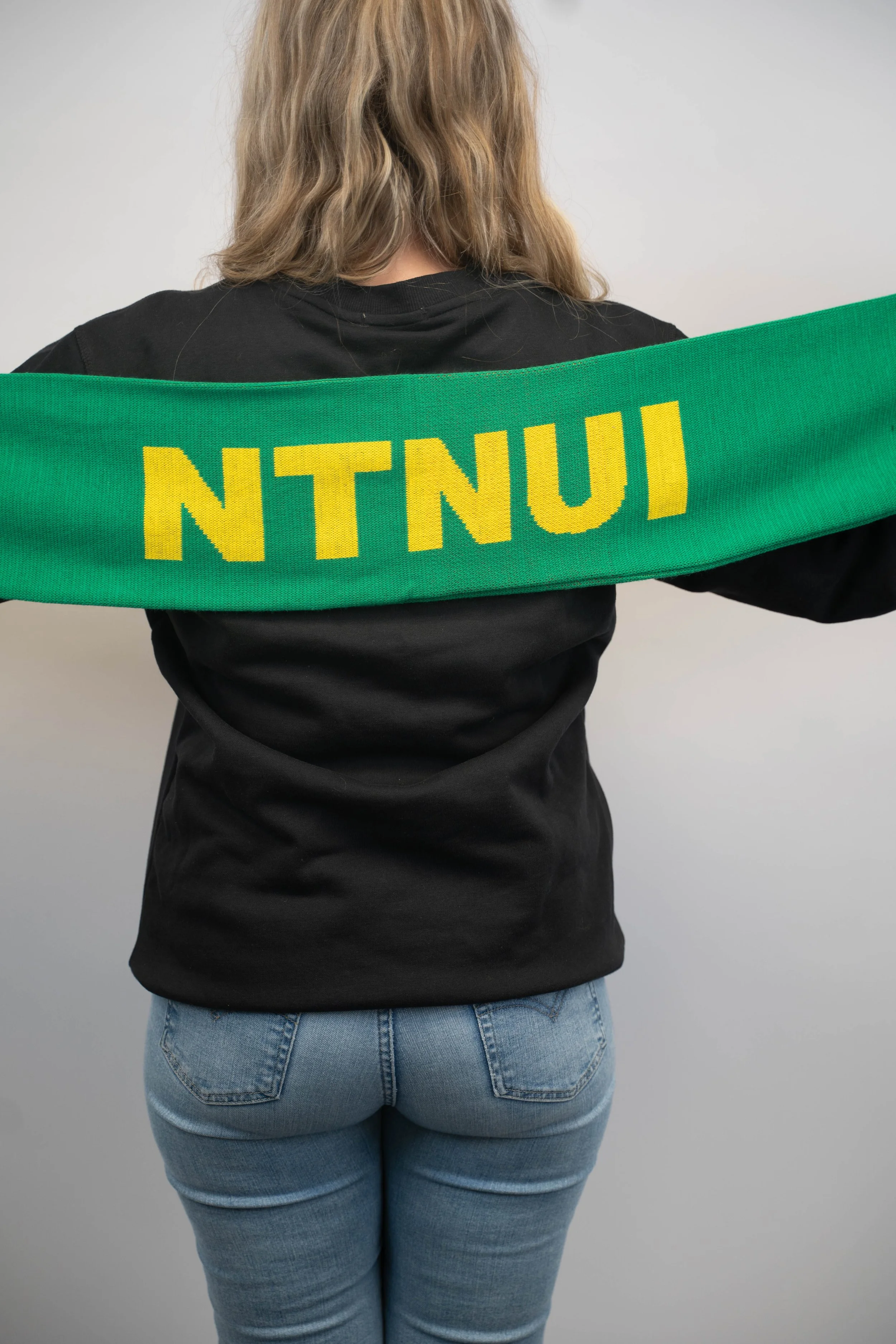 2025-11-16_Hans Kvam_Merch-34.jpg