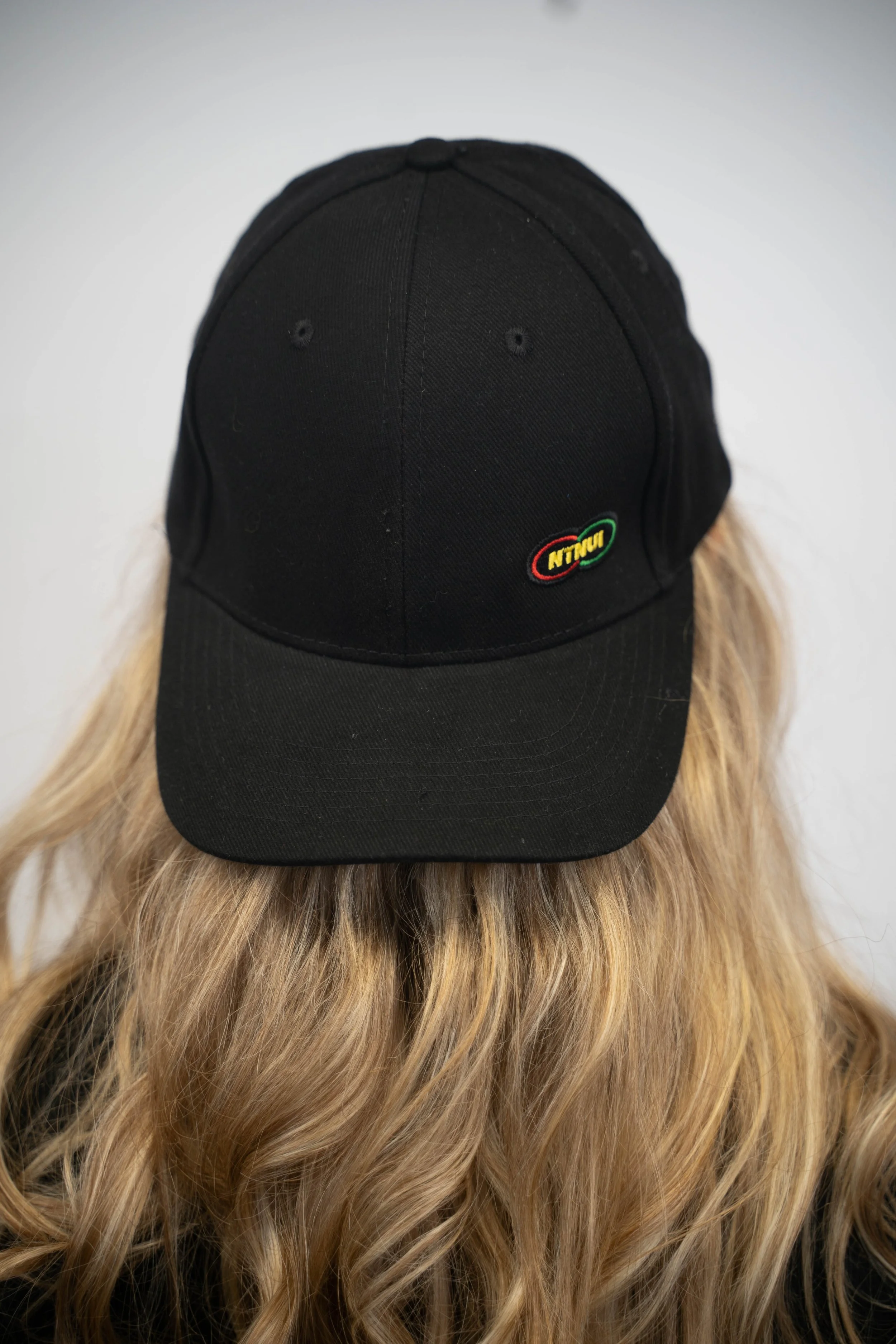2025-11-16_Hans Kvam_Merch-48.jpg