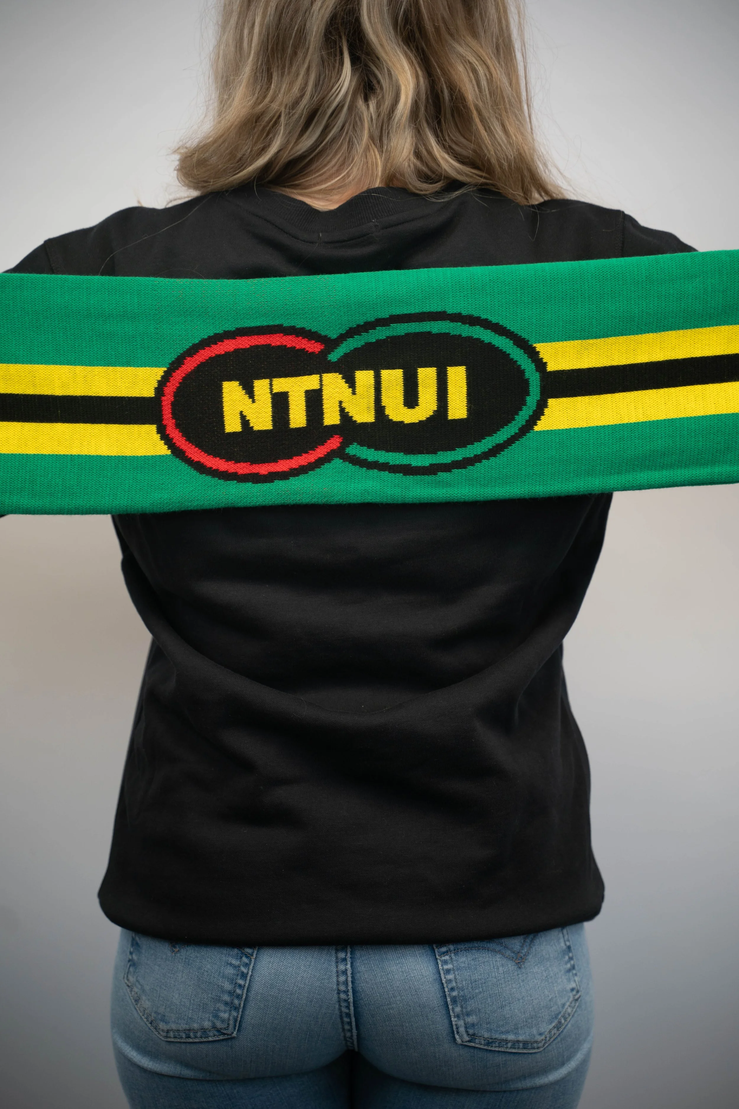 2025-11-16_Hans Kvam_Merch-36.jpg