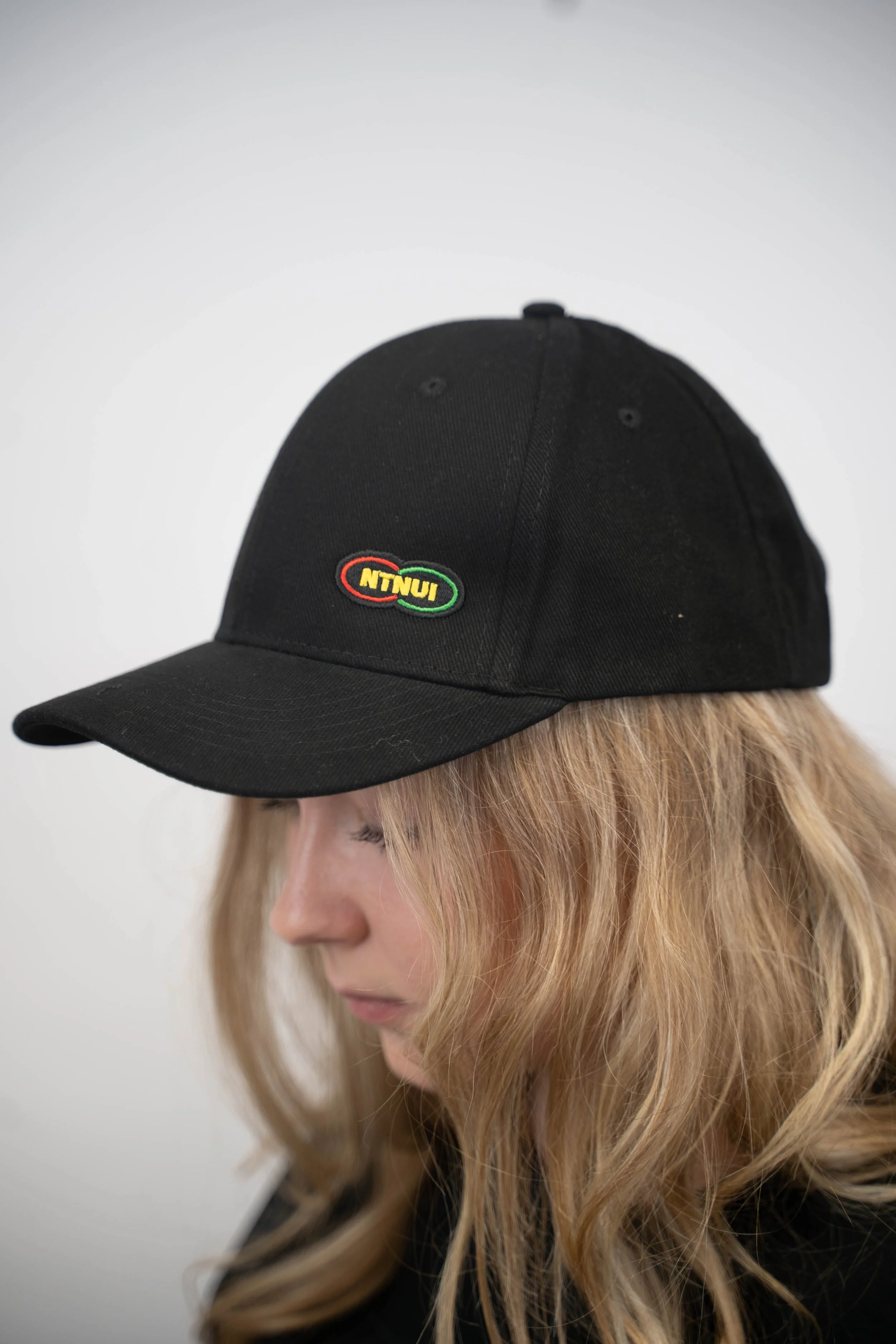 2025-11-16_Hans Kvam_Merch-54.jpg