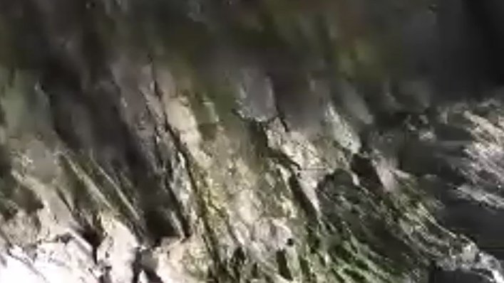 rockytextureincave.jpg